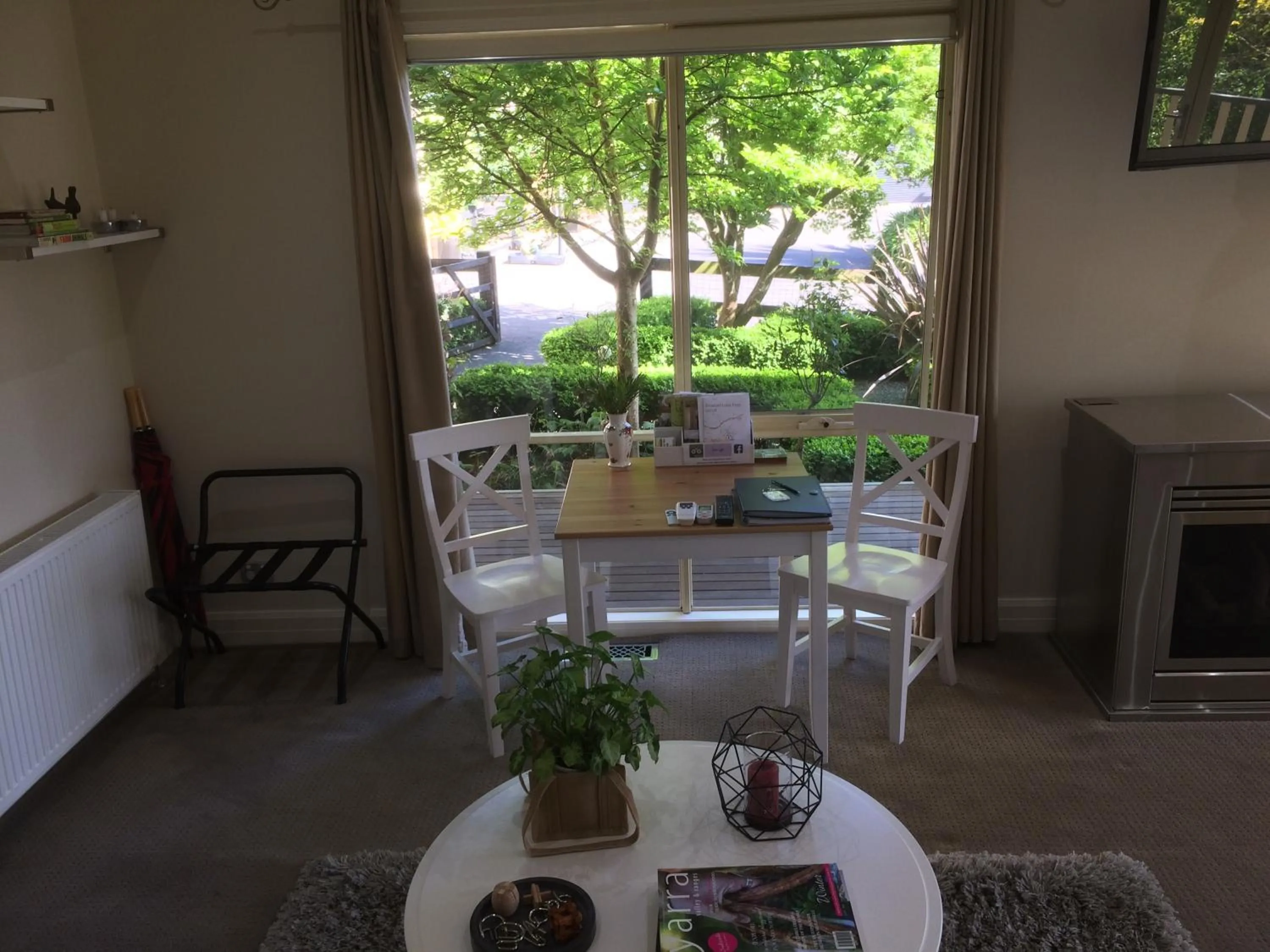 Dining area in Emerald Ridge