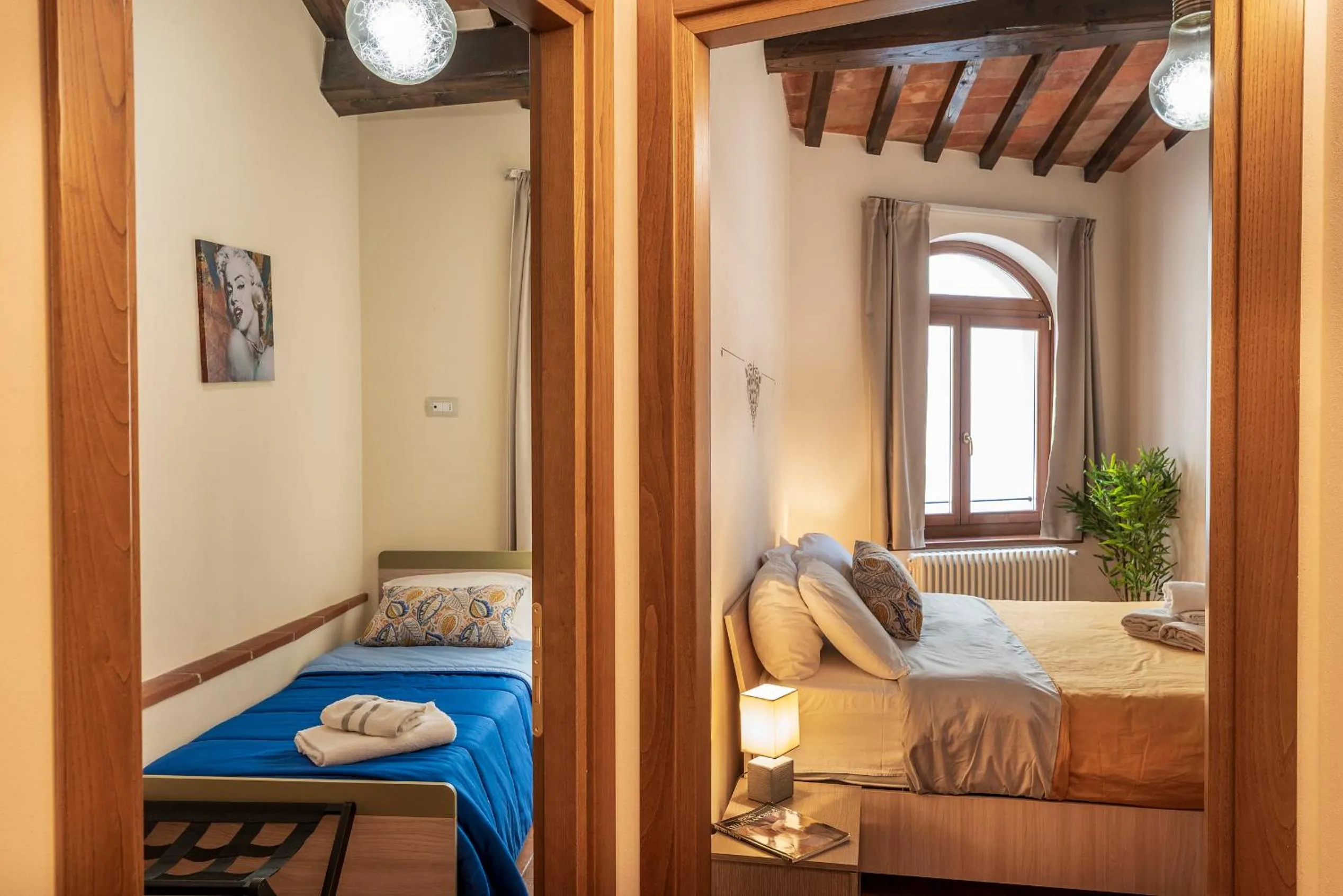 Bedroom, Bed in La Finestra d'Arezzo