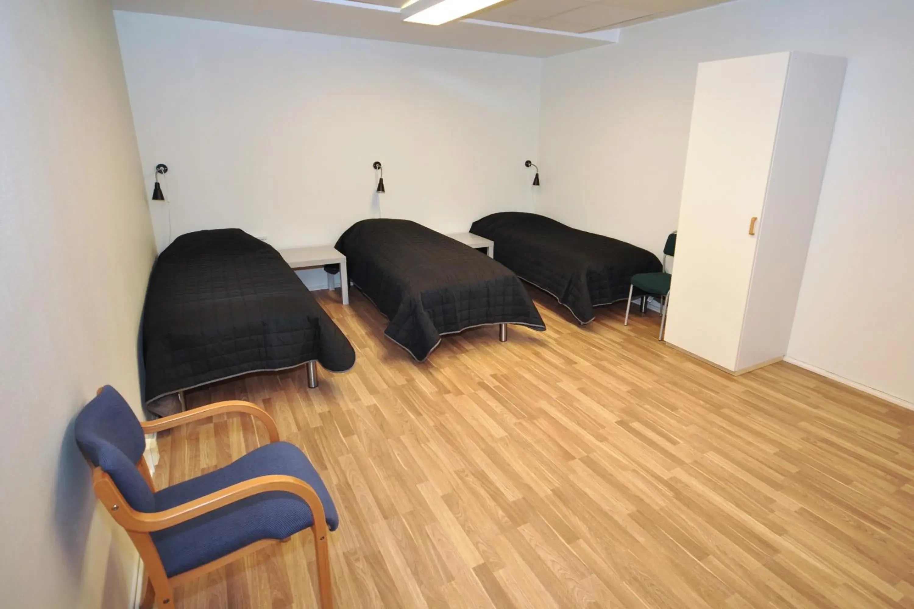 Quadruple Room without Window in Brandbergens Vandrarhem Quadruple Room without Window in Brandbergens Vandrarhem