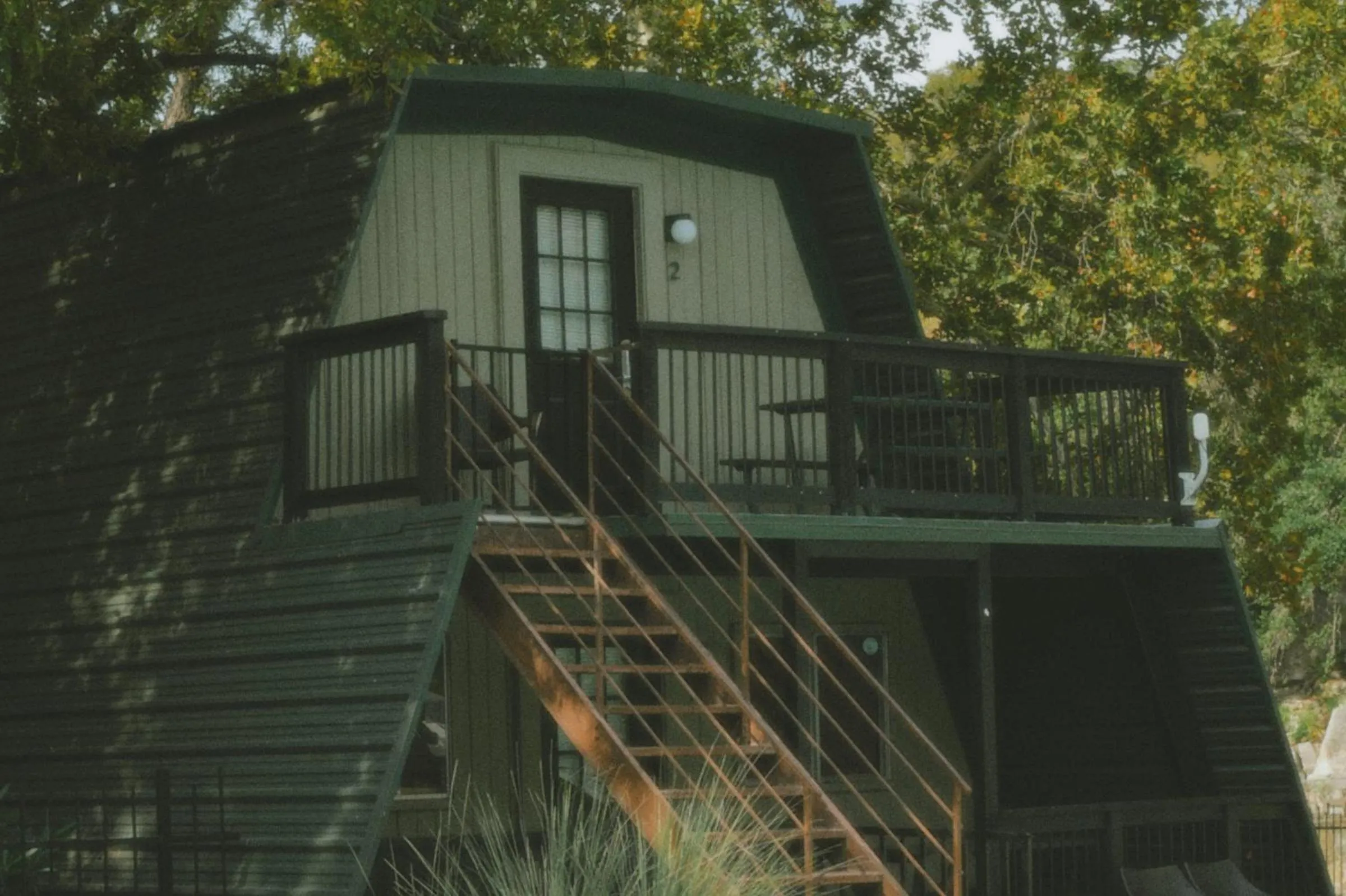Property building in Petit Cowboy