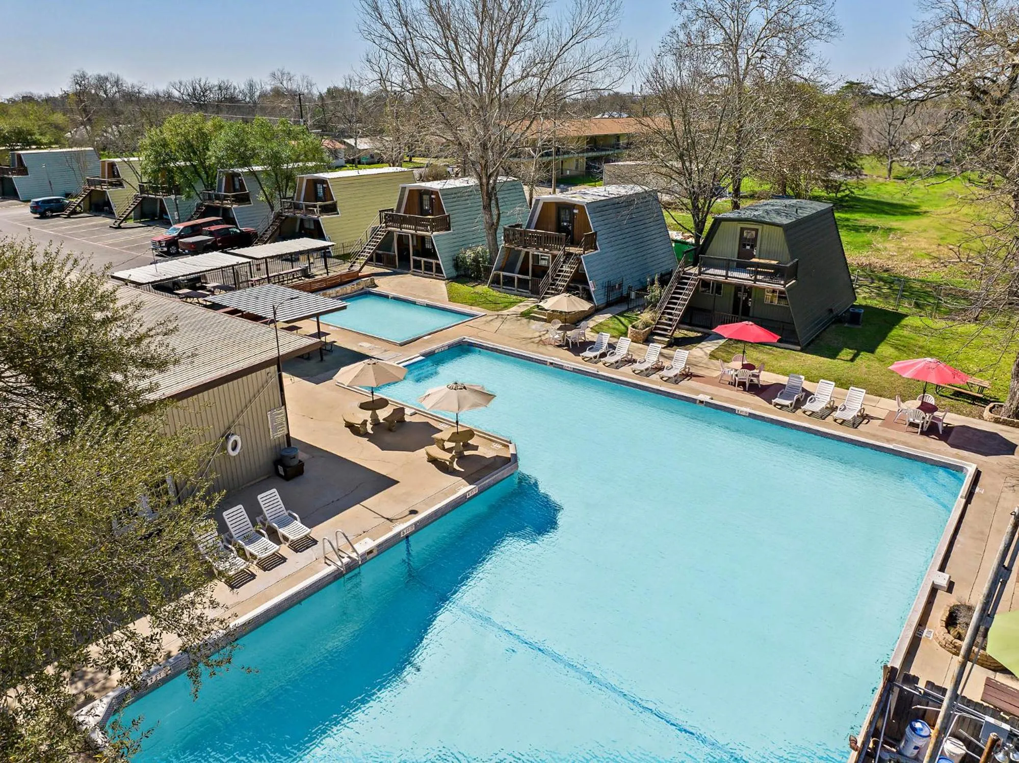 Swimming pool in Heidelberg Lodges