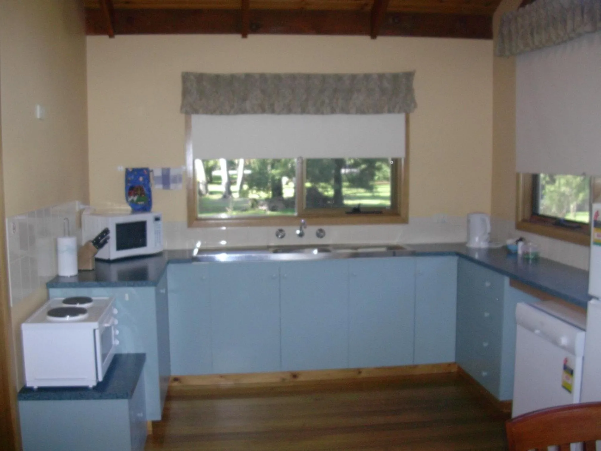 Kitchen or kitchenette in Kiramli Villas