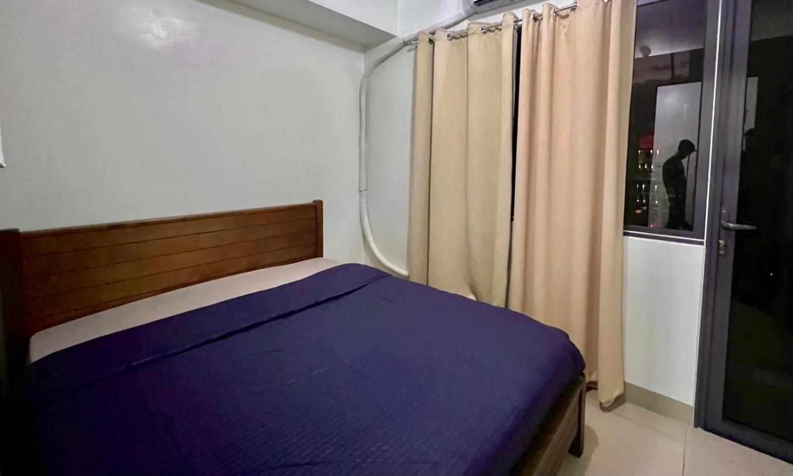 Bedroom, Bed in Mall Of Asia - Aseana Prime Accommodations