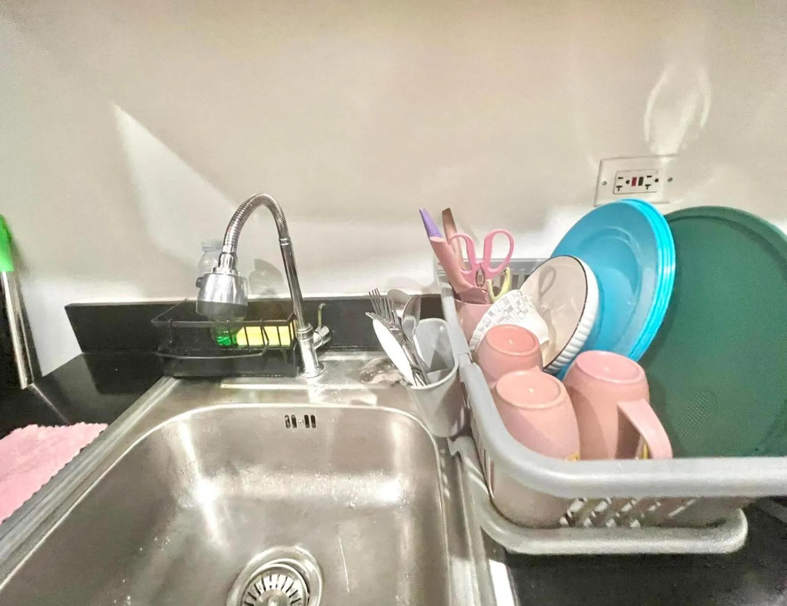 Kitchen or kitchenette in Mall Of Asia - Aseana Prime Accommodations