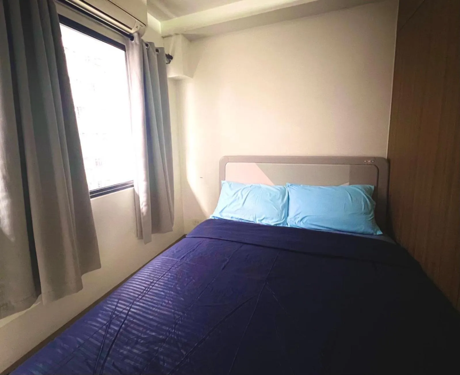 Bedroom, Bed in Mall Of Asia - Aseana Prime Accommodations