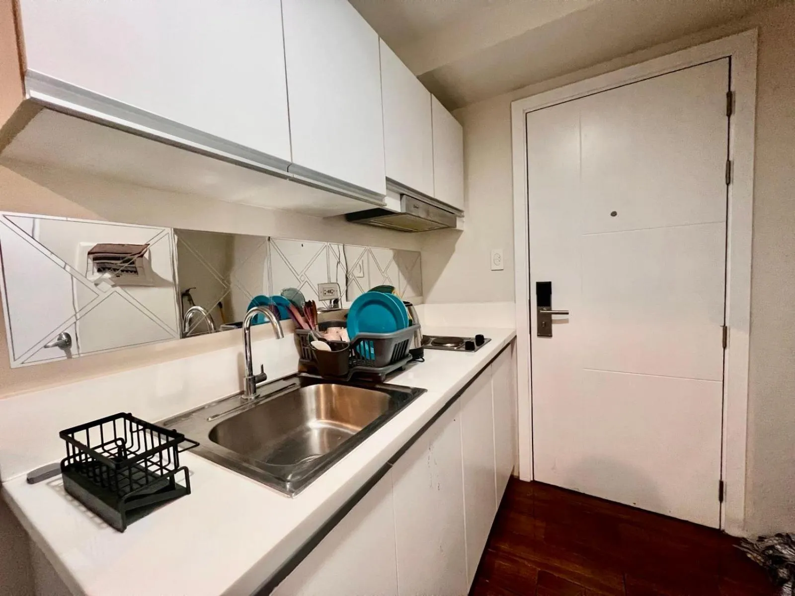 Kitchen or kitchenette in Makati Business District Residences