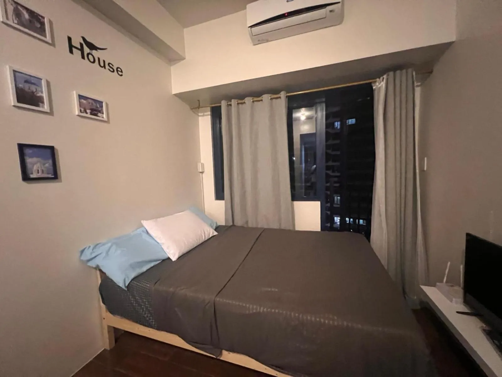 Bed in Makati Business District Residences