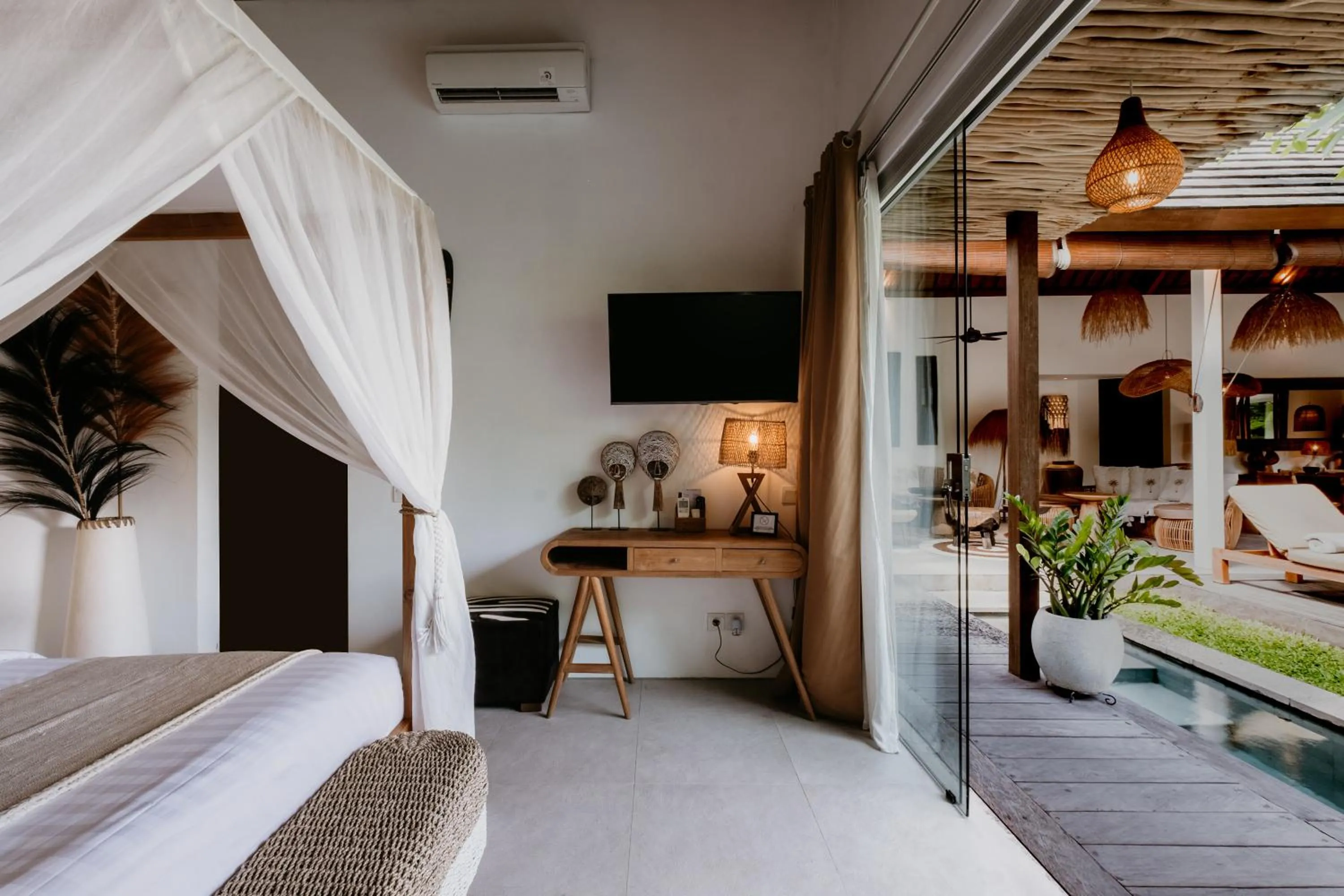 Photo of the whole room, Bed in Villa Pacha Seminyak