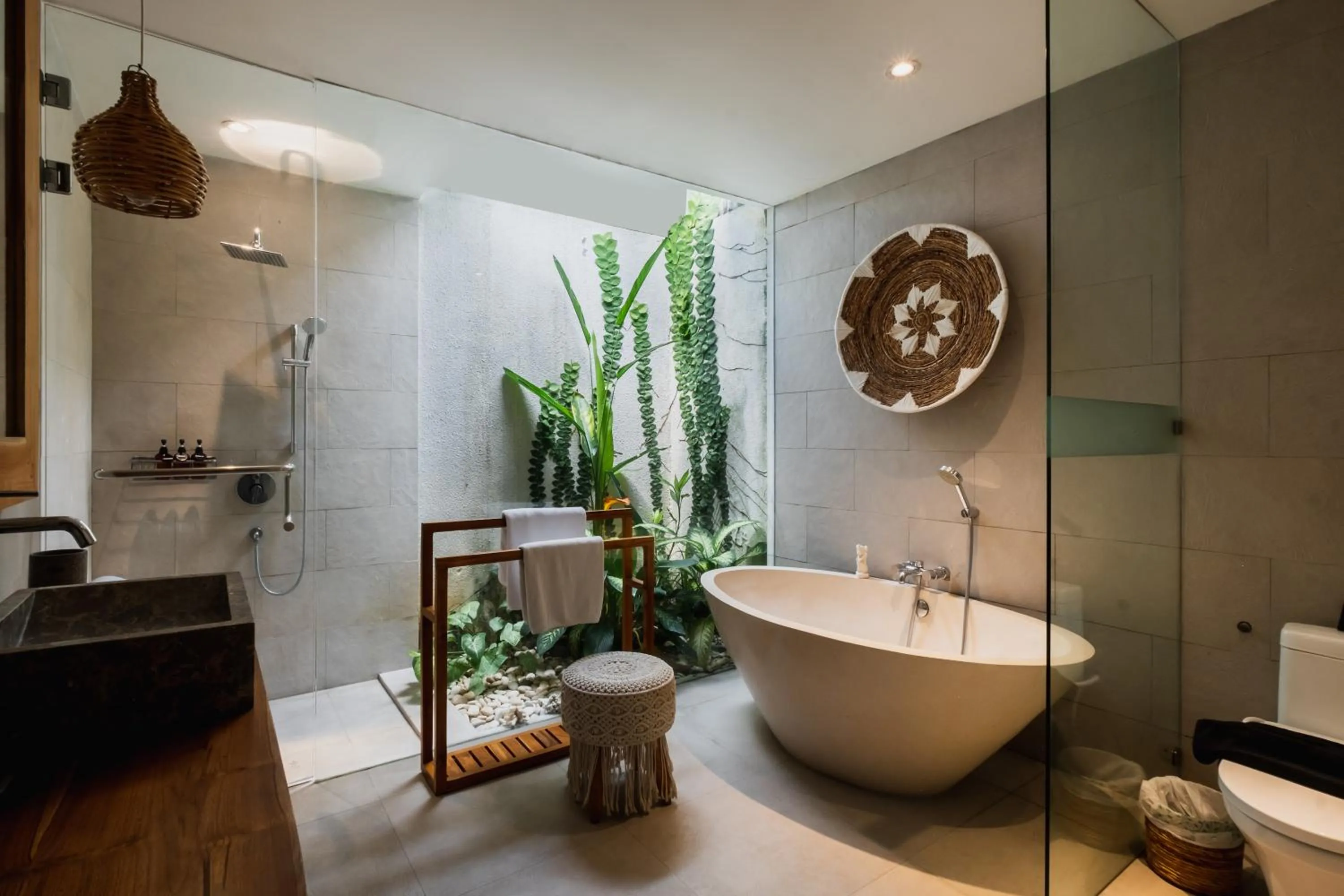 Bath in Villa Pacha Seminyak