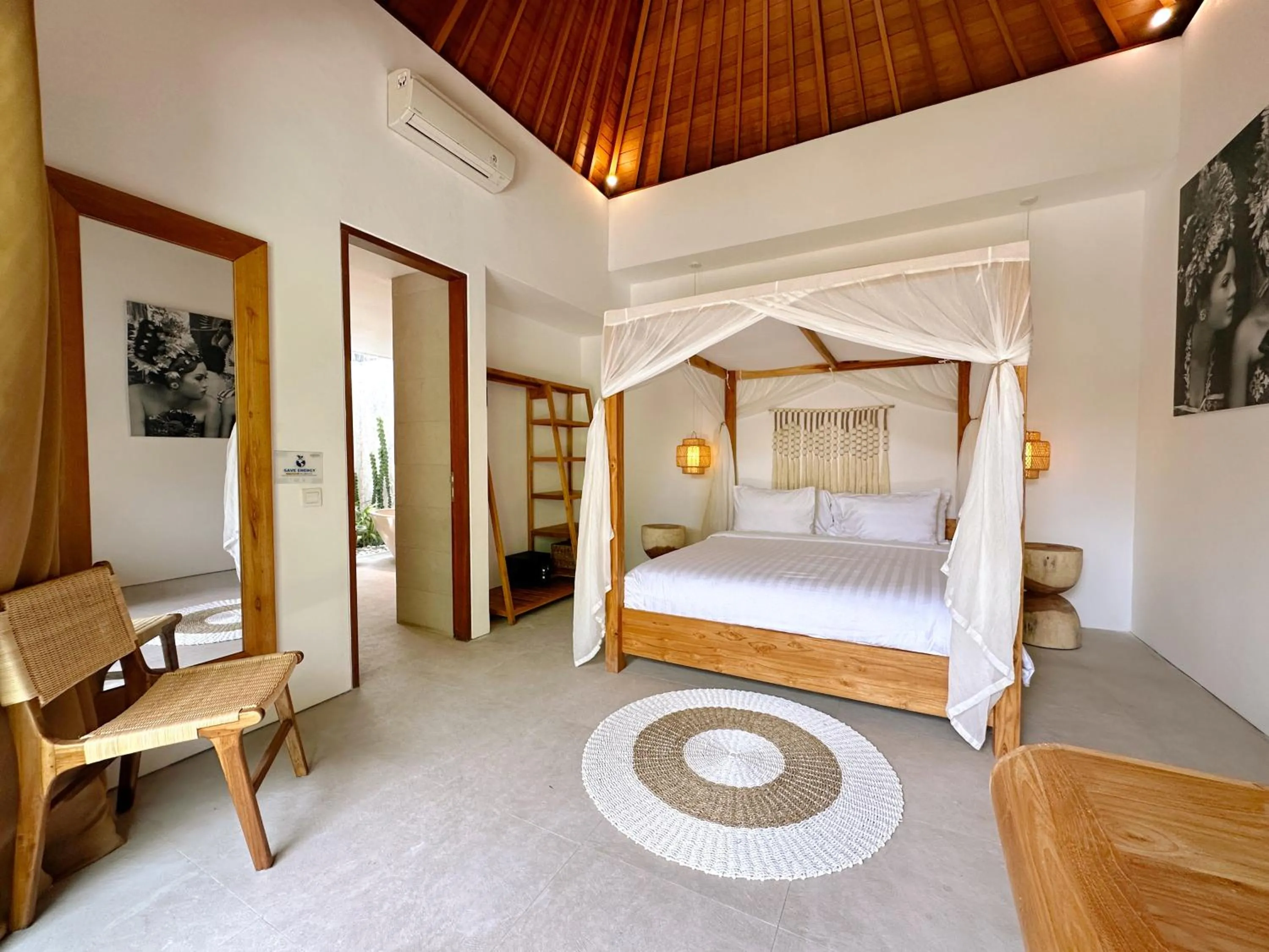 Bed in Villa Pacha Seminyak