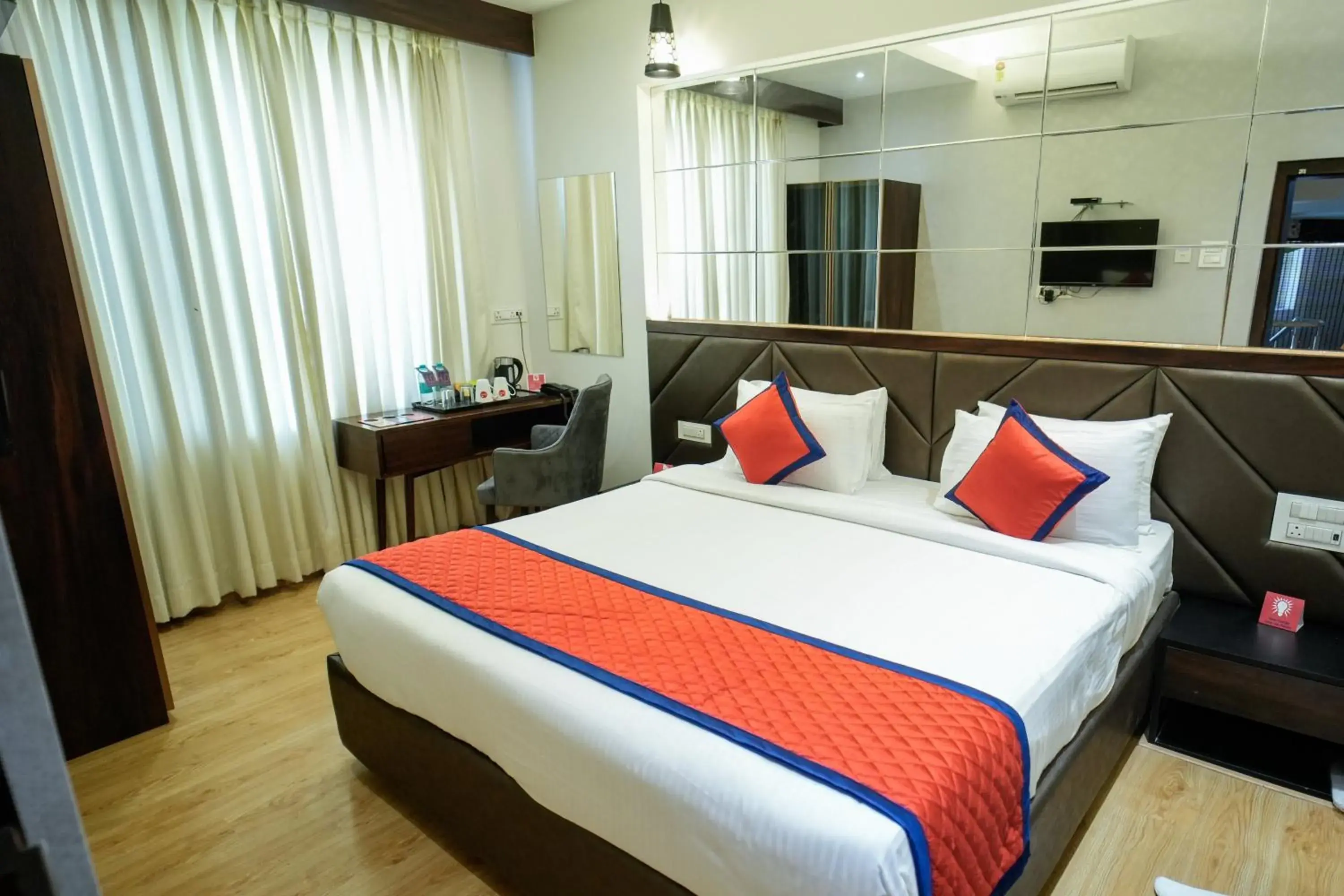 Standard Queen Room - single occupancy in Spree Manor Hotel Standard Queen Room - single occupancy in Spree Manor Hotel