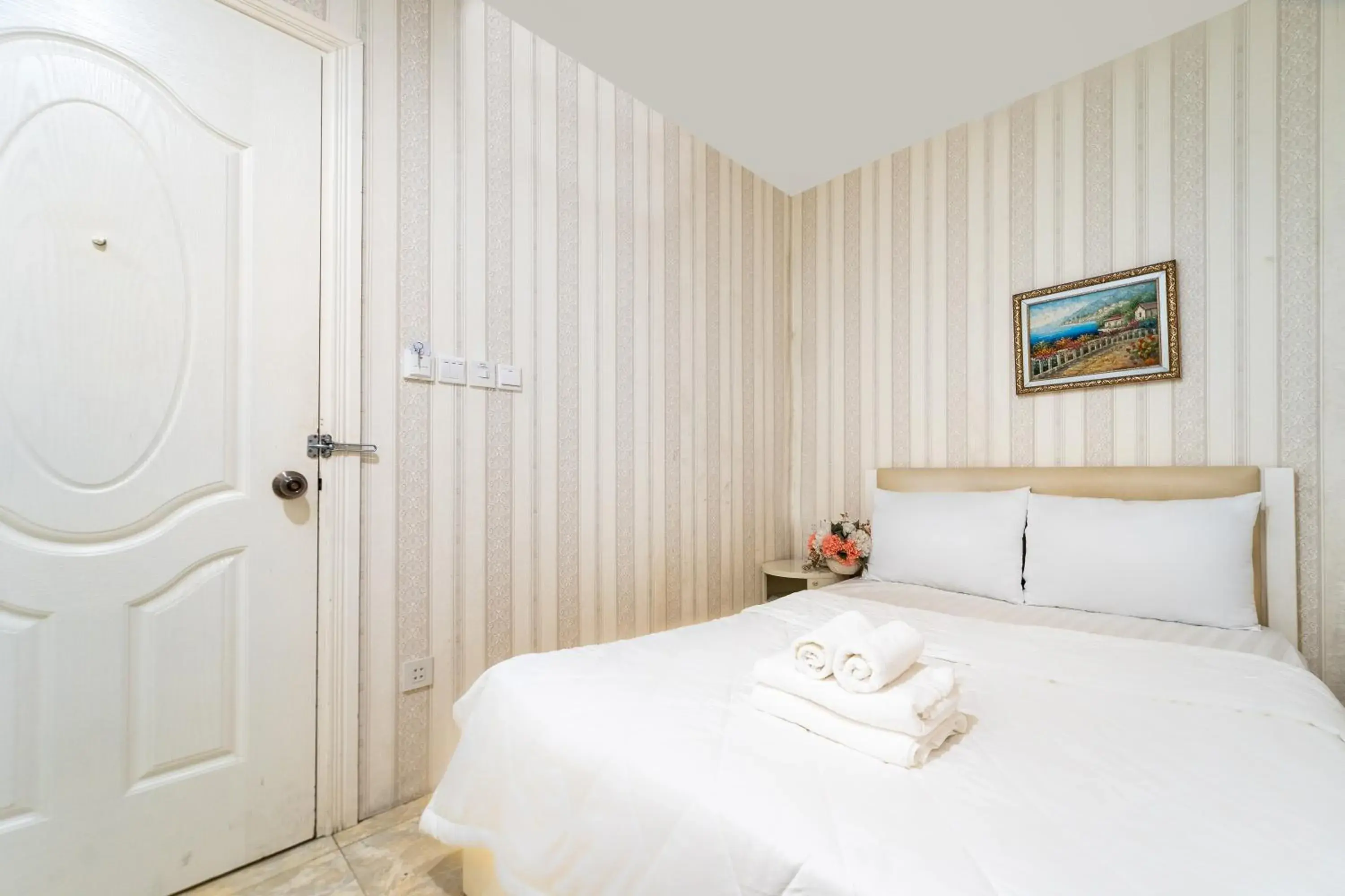 Double Room with Private Bathroom in WIN hotel & Apartment Double Room with Private Bathroom in WIN hotel & Apartment