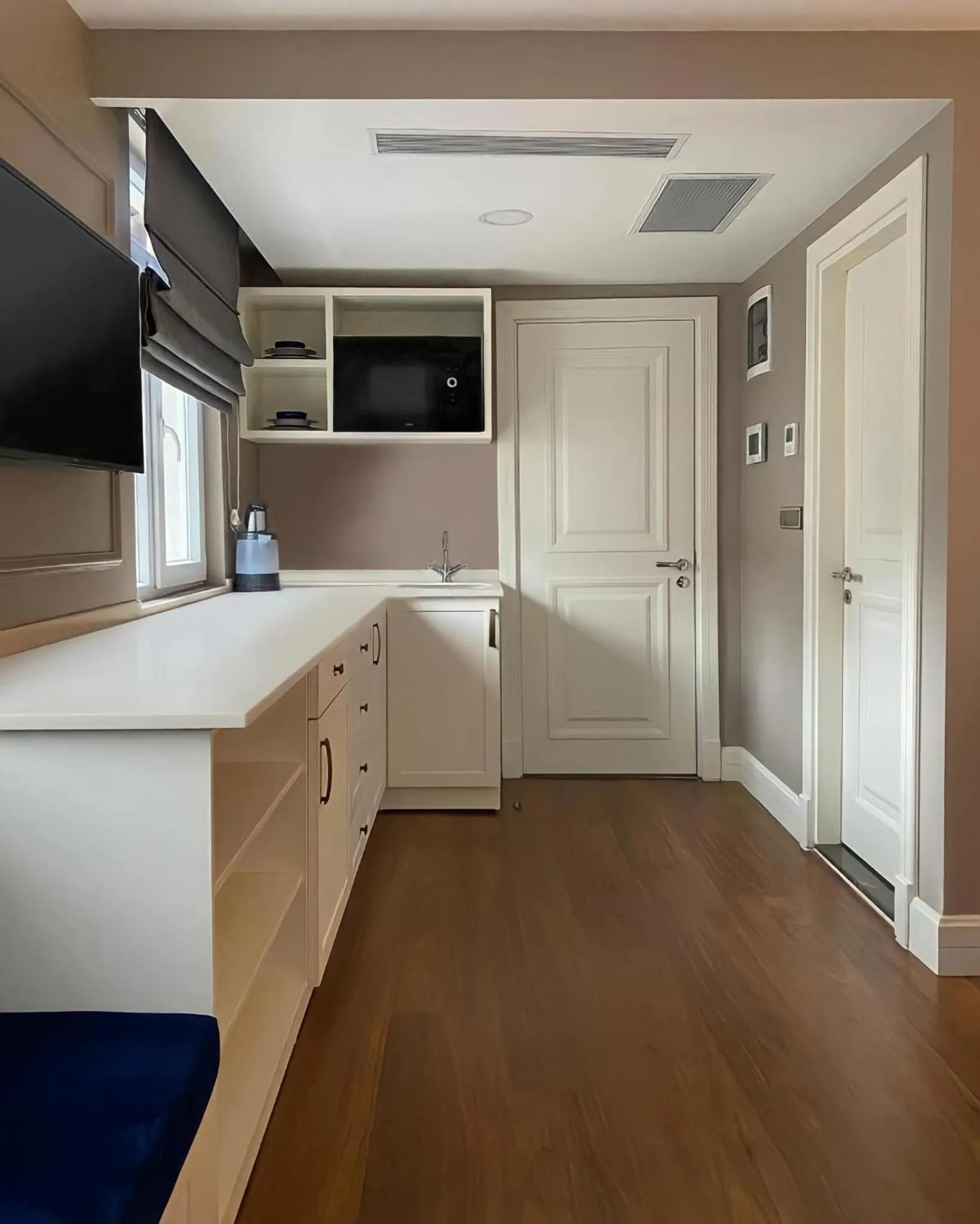 TV and multimedia in Ozkaya Apartments Galata