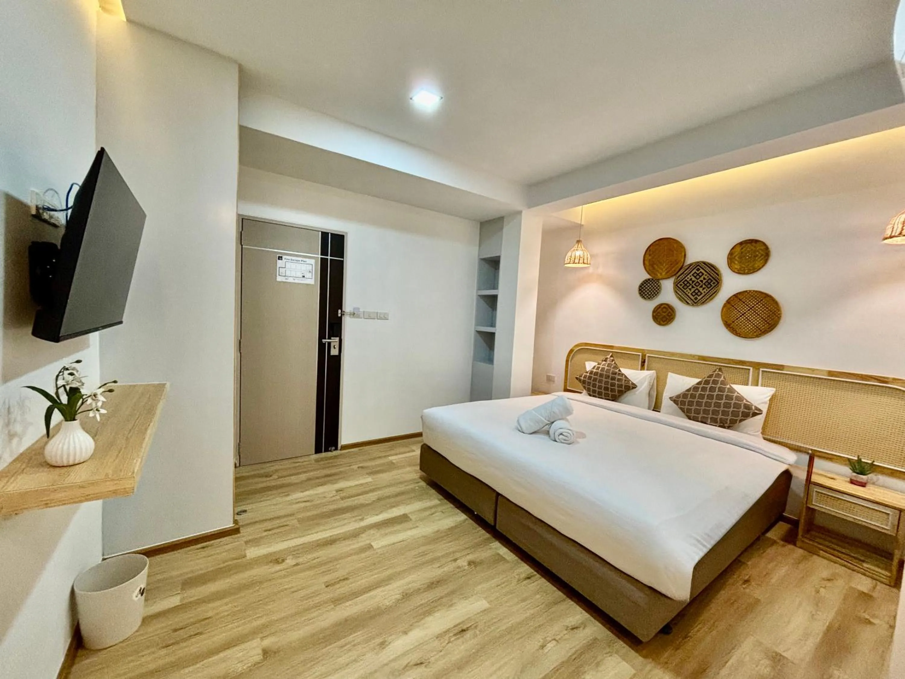 Bedroom, Bed in Charm Hostel at Pratumnak