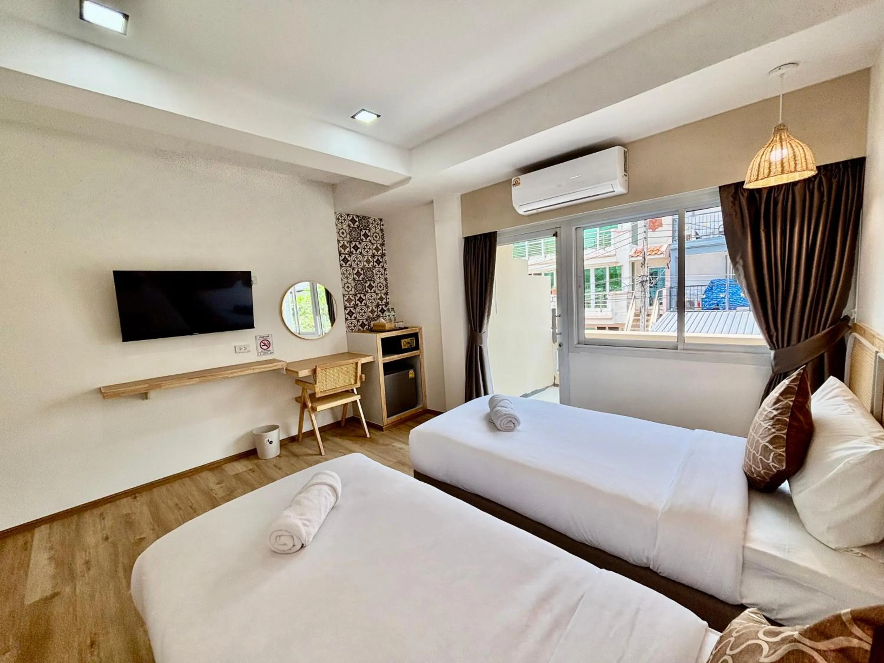 Bed in Charm Hostel at Pratumnak