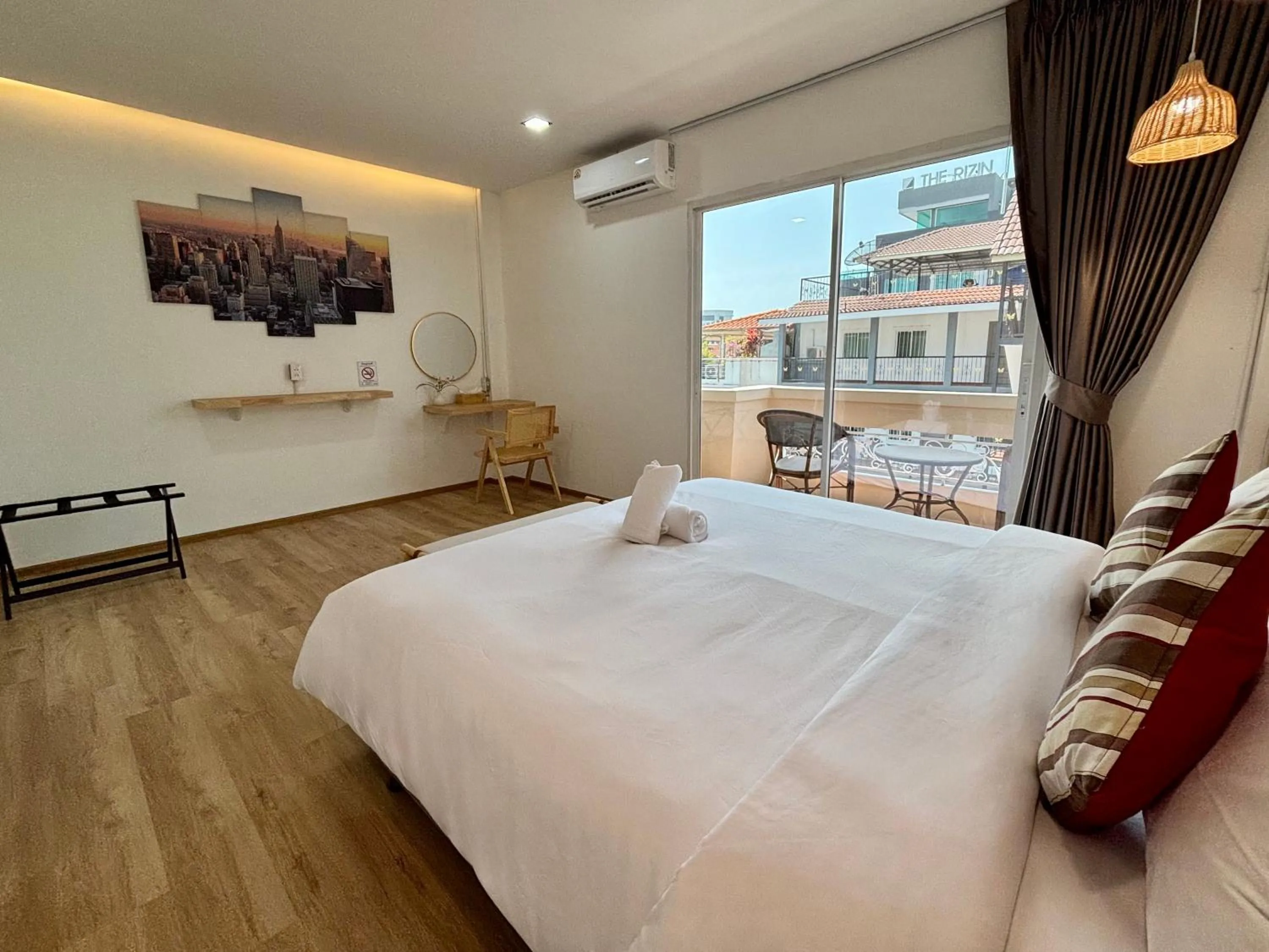 Bed in Charm Hostel at Pratumnak