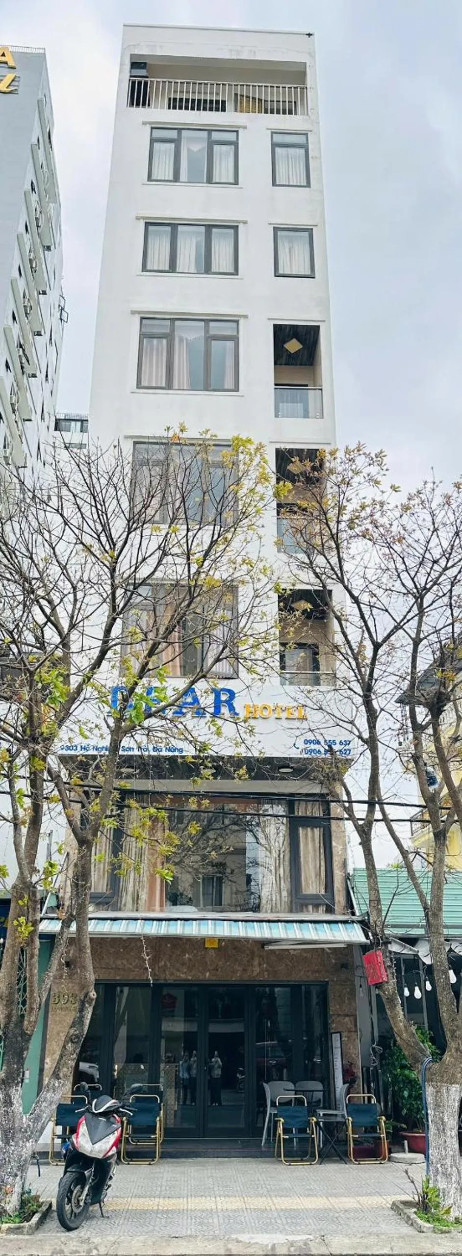 Property building in Bear Hotel & Homestay