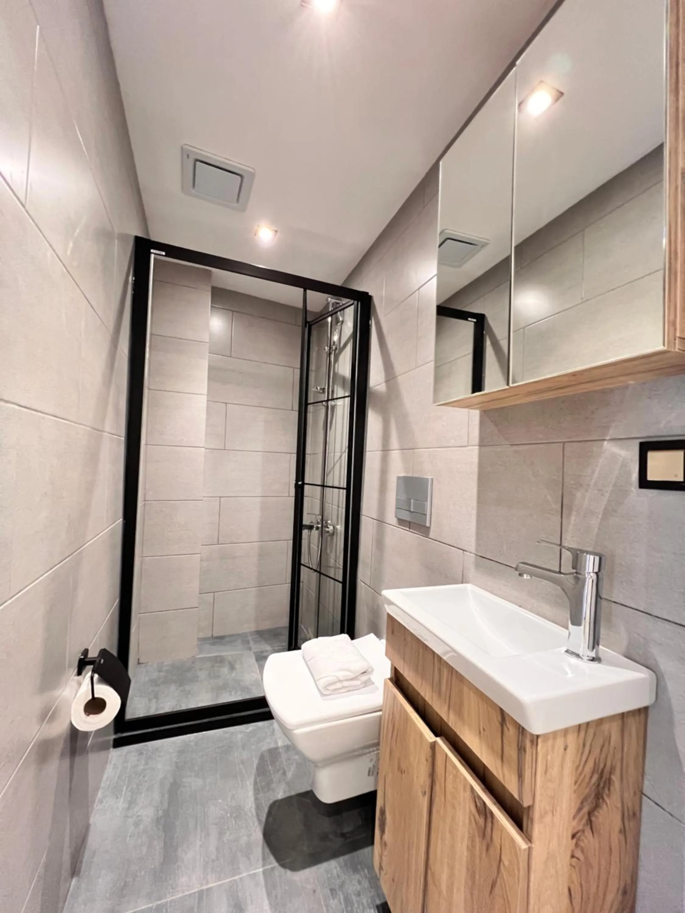 Bathroom in The Bail Hotel