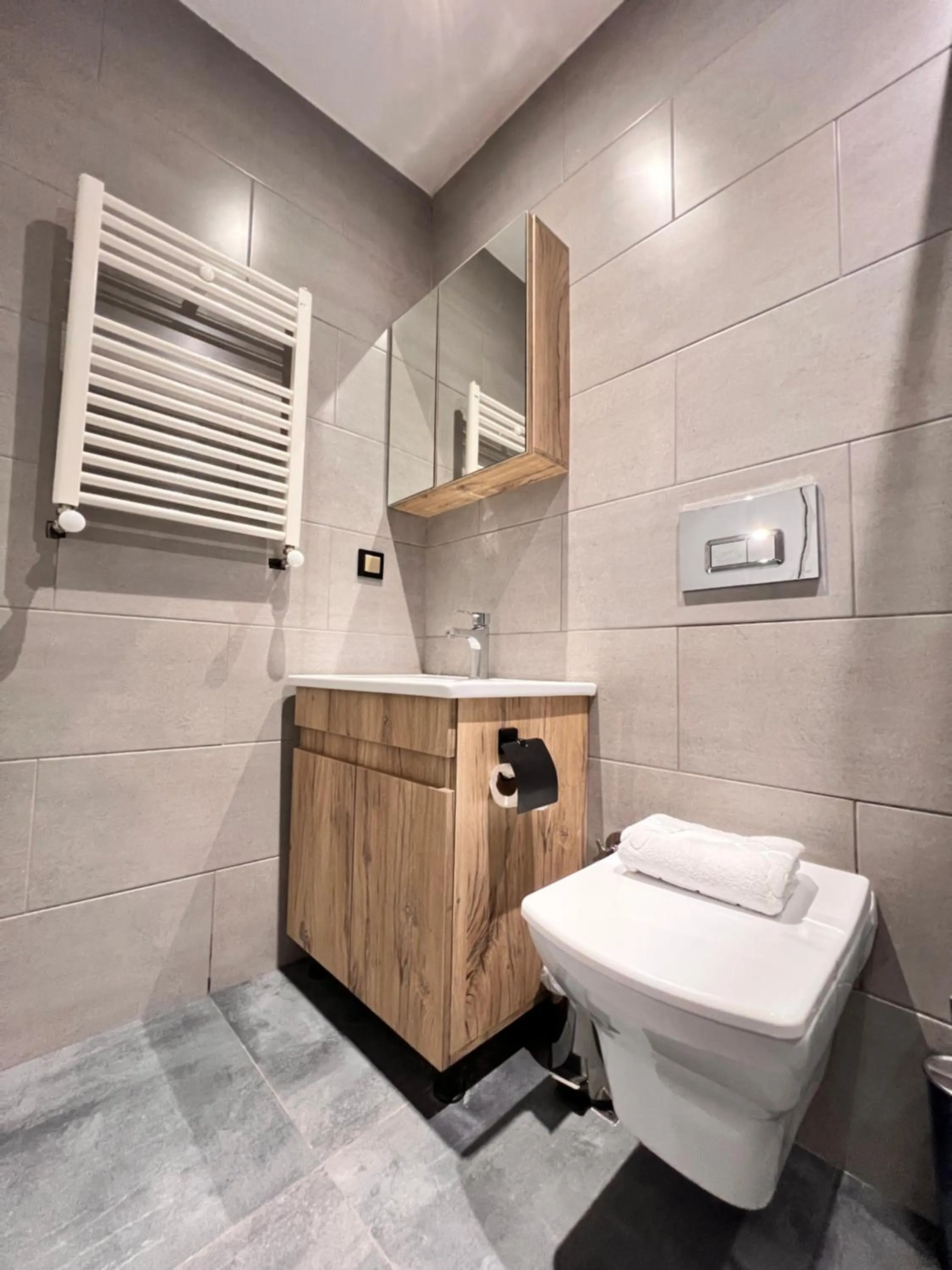 Bathroom in The Bail Hotel