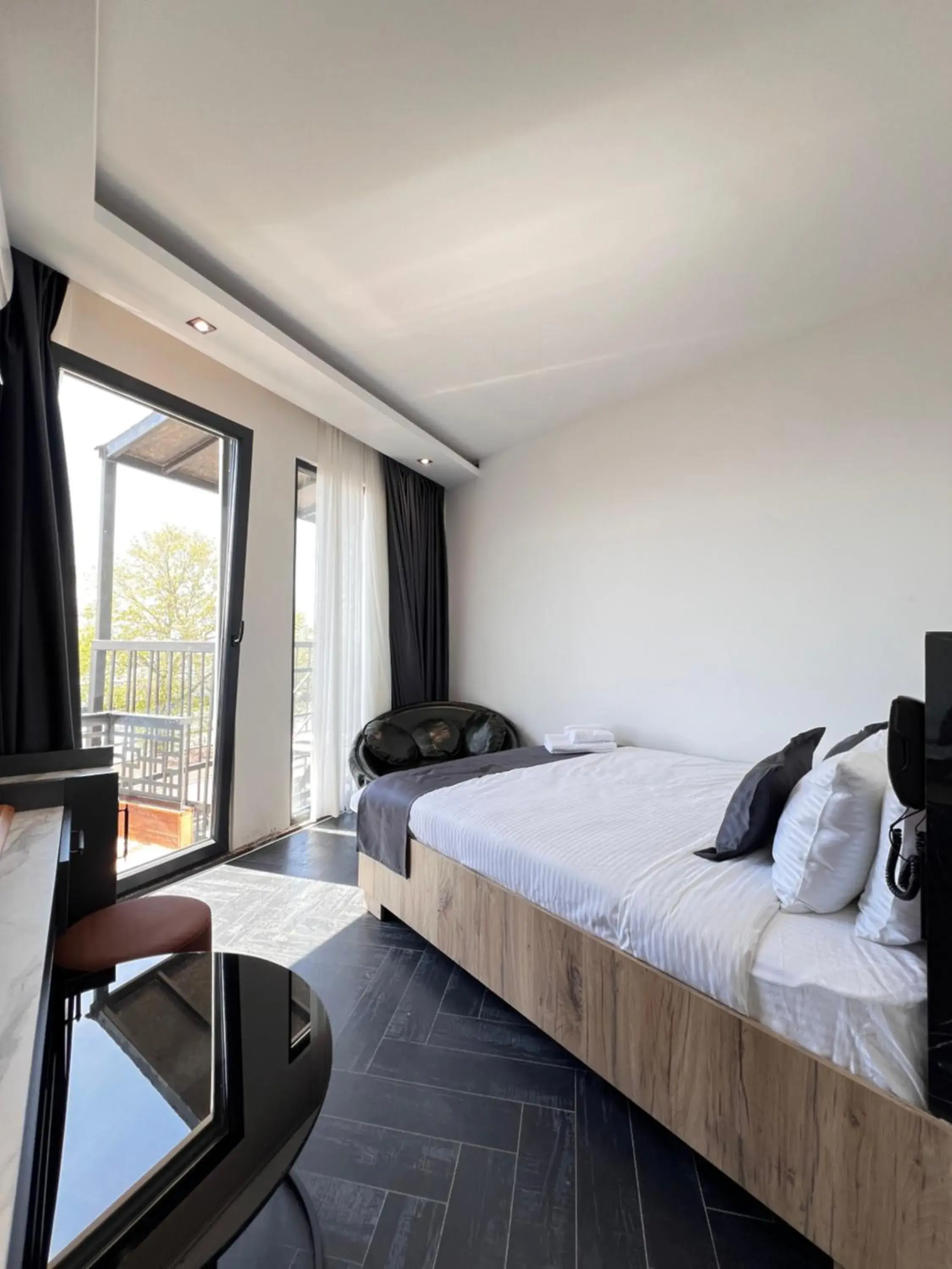 Photo of the whole room, Bed in The Bail Hotel Photo of the whole room, Bed in The Bail Hotel