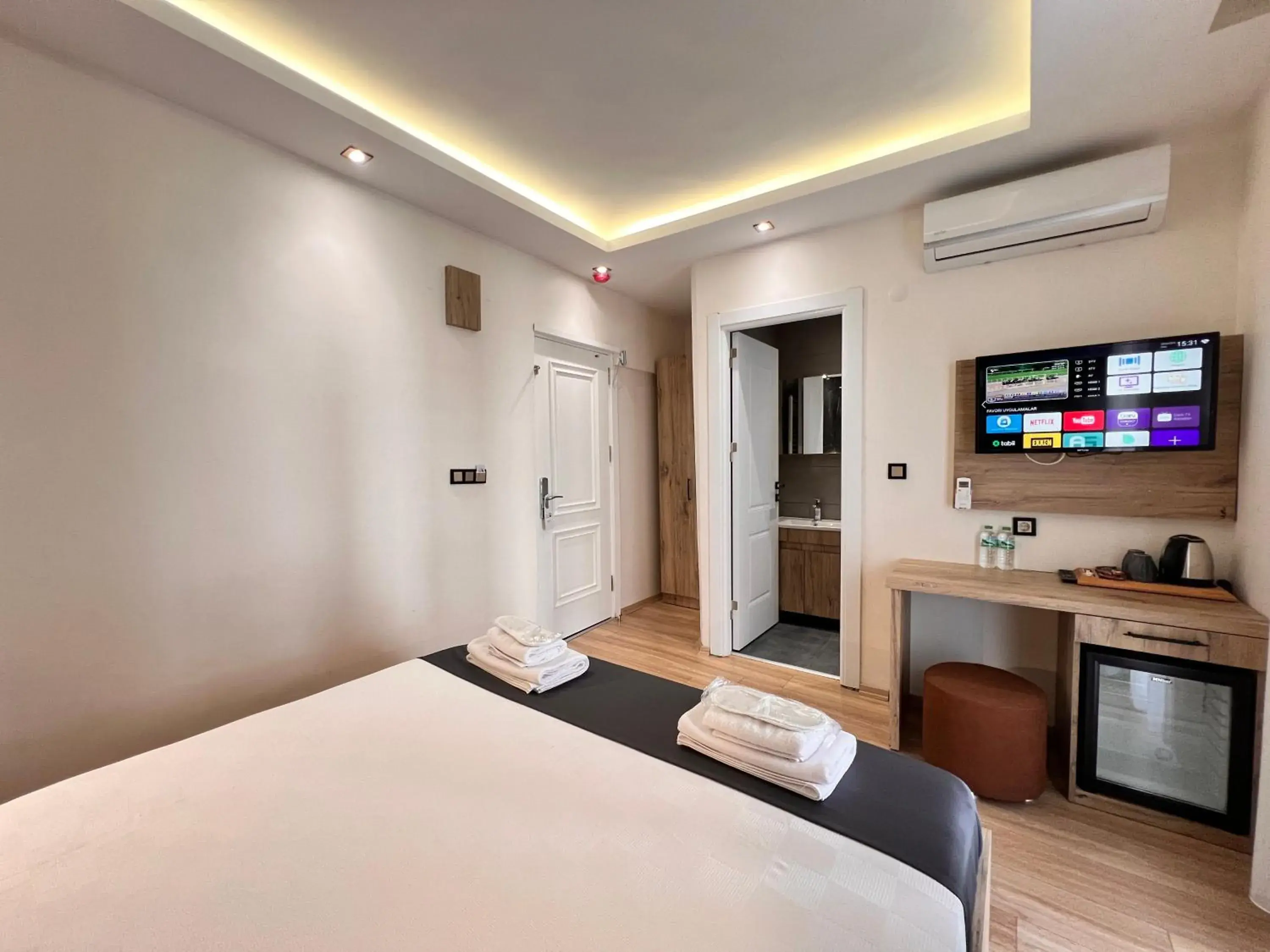 Superior Double Room in The Bail Hotel Superior Double Room in The Bail Hotel