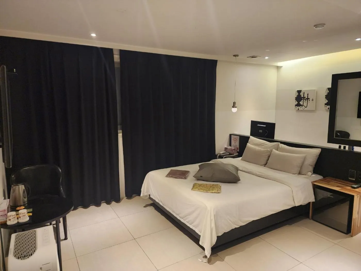 Bedroom, Bed in Hotel Yaja Sasang Terminal