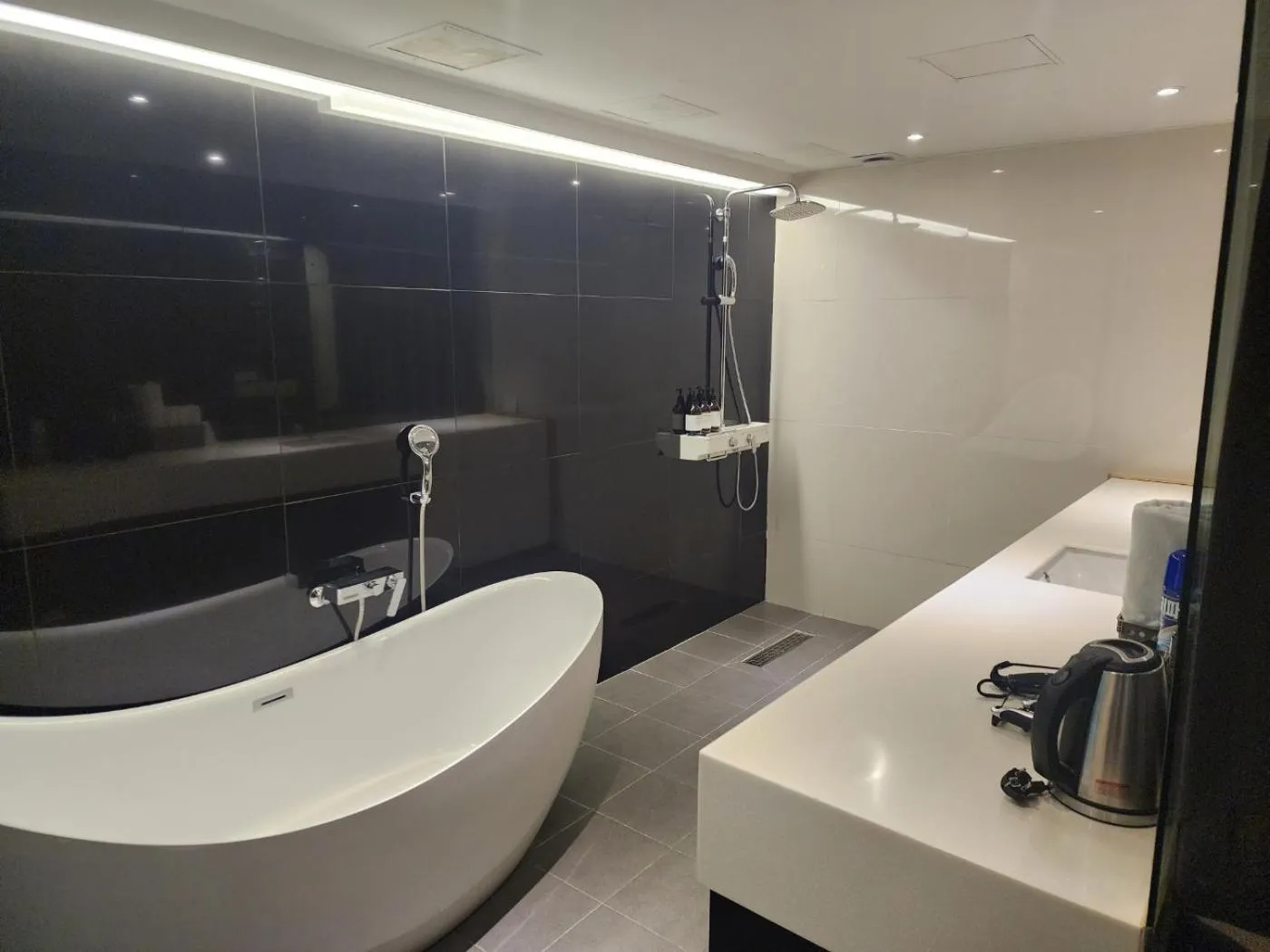 Bathroom in Hotel Yaja Sasang Terminal
