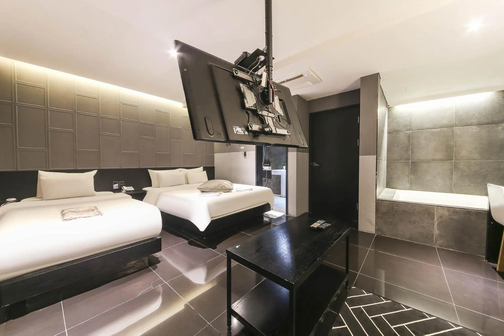 Bed in Hotel Yaja Sasang Terminal