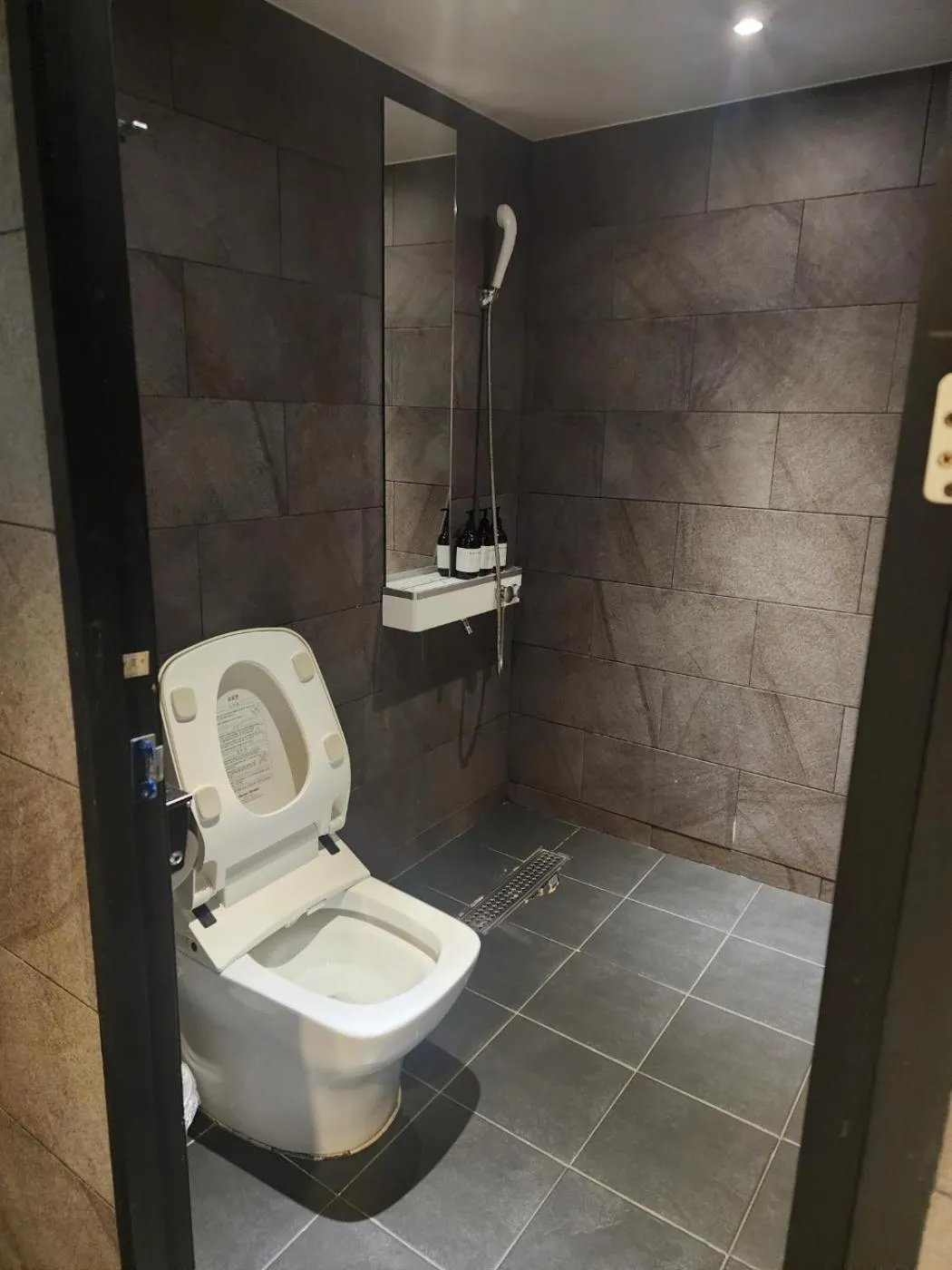 Area and facilities in Hotel Yaja Sasang Terminal