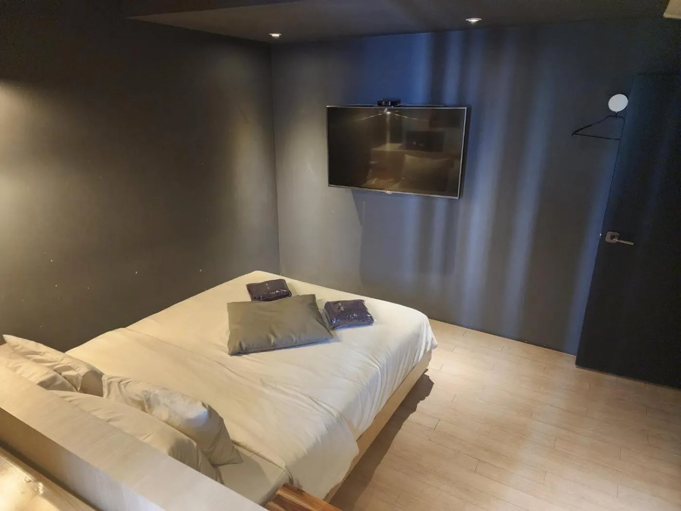 Bedroom, Bed in Hotel Yaja Sasang Terminal