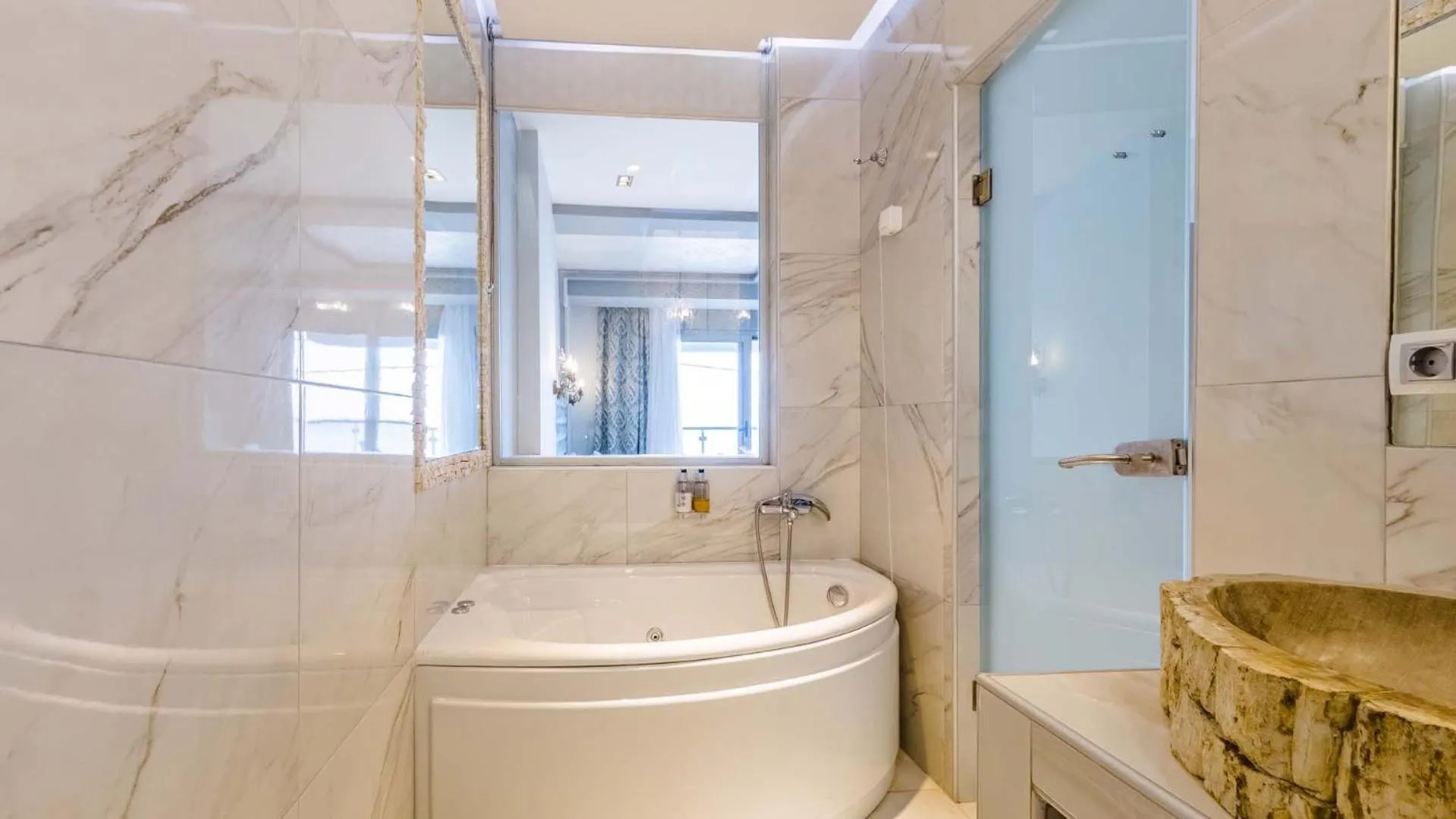 Bath in Alpha Luxury Suites