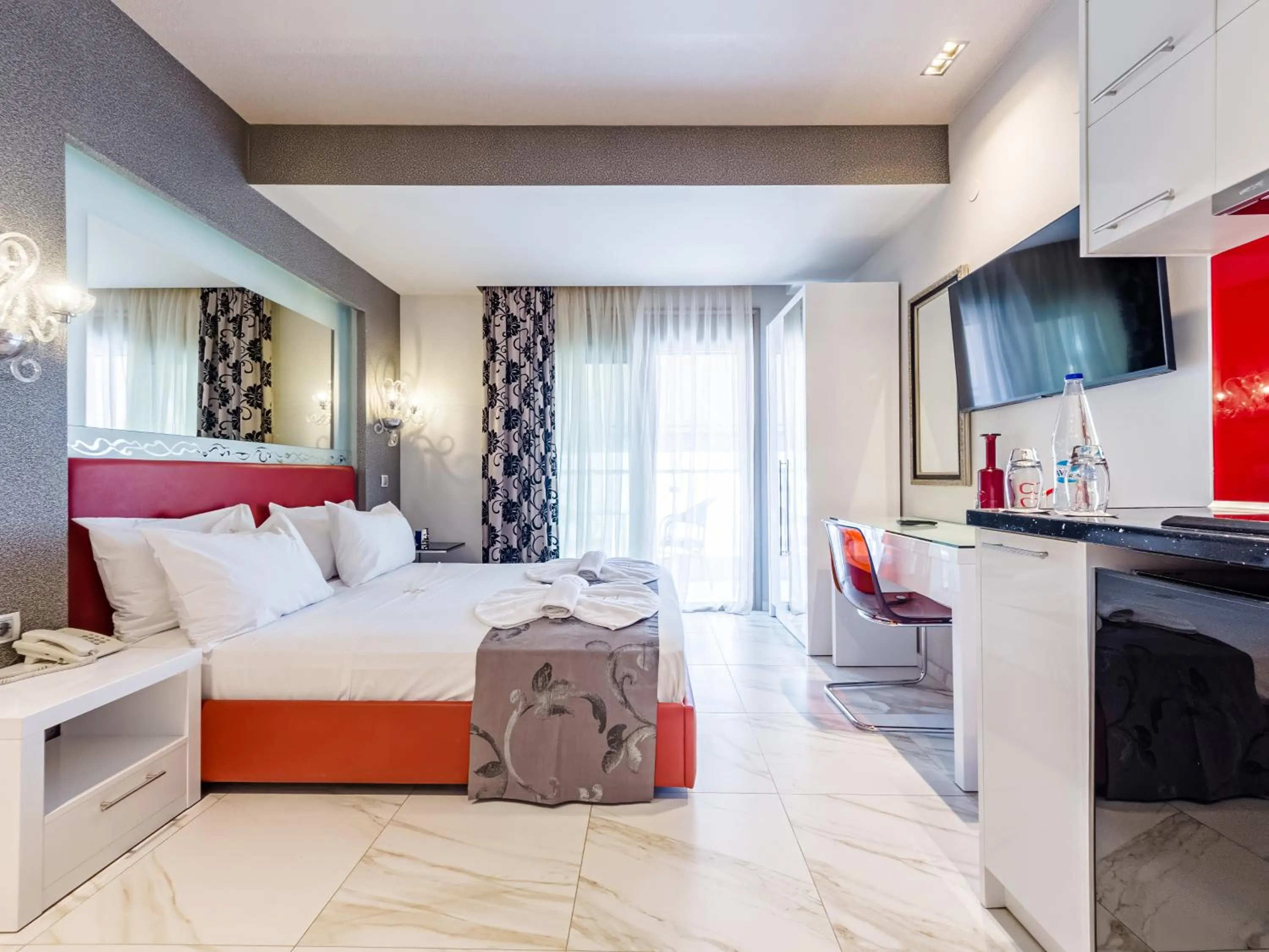 Photo of the whole room, Bed in Alpha Luxury Suites