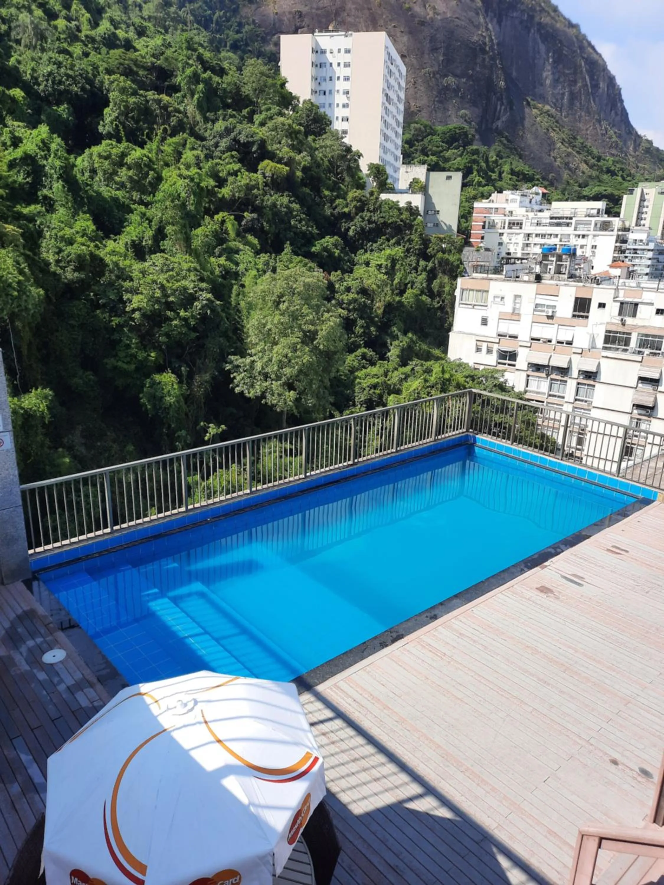 Swimming pool in Royalty Copacabana Hotel