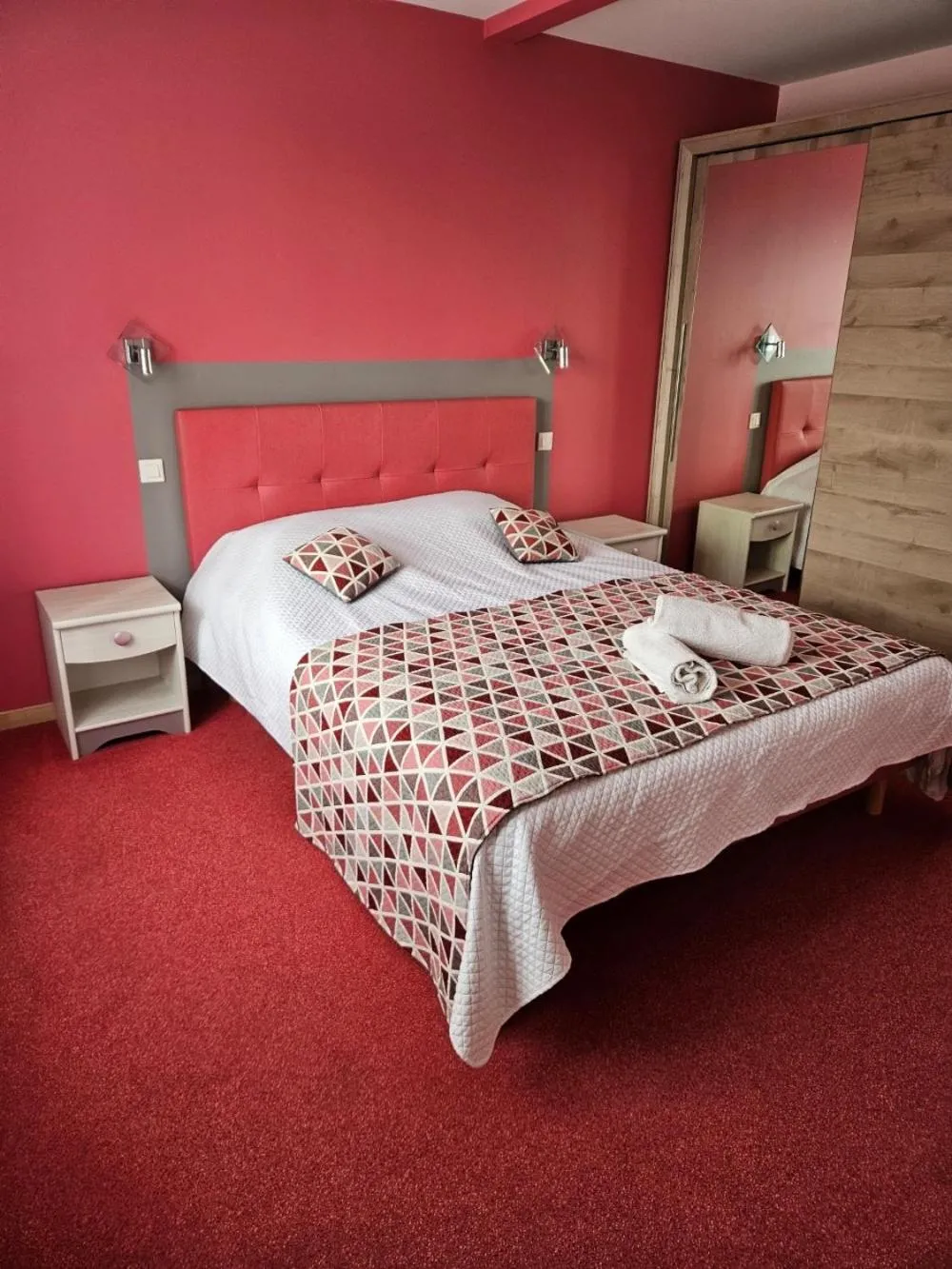 One-Bedroom Suite in Les chambres du grès