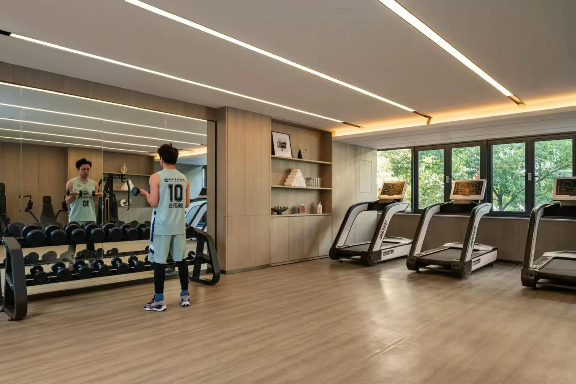 Fitness centre/facilities in Shanghai Hongqiao Heyitang Hotel Beixinjing Subway Station Branch