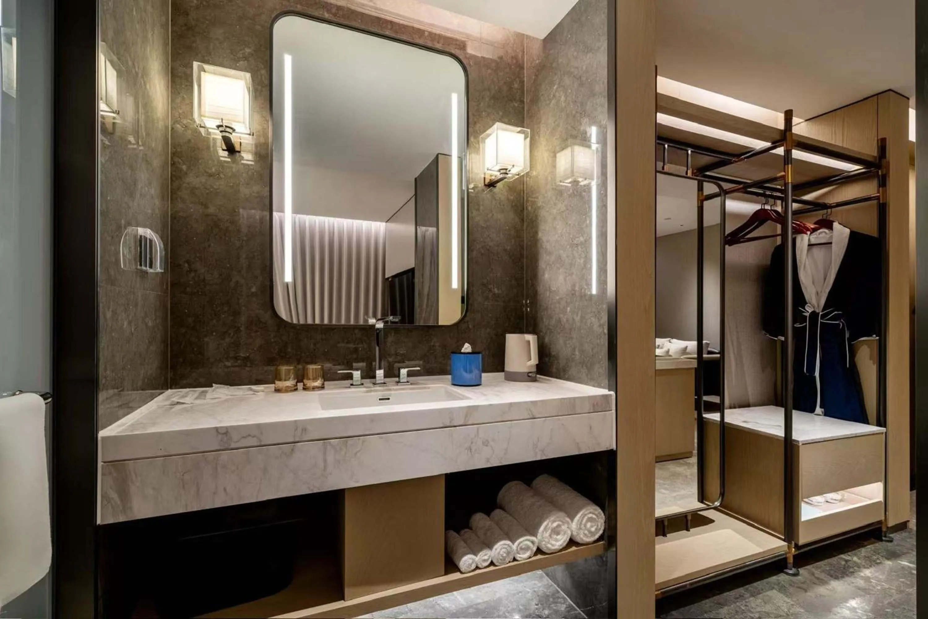 Shower in Shanghai Hongqiao Heyitang Hotel Beixinjing Subway Station Branch