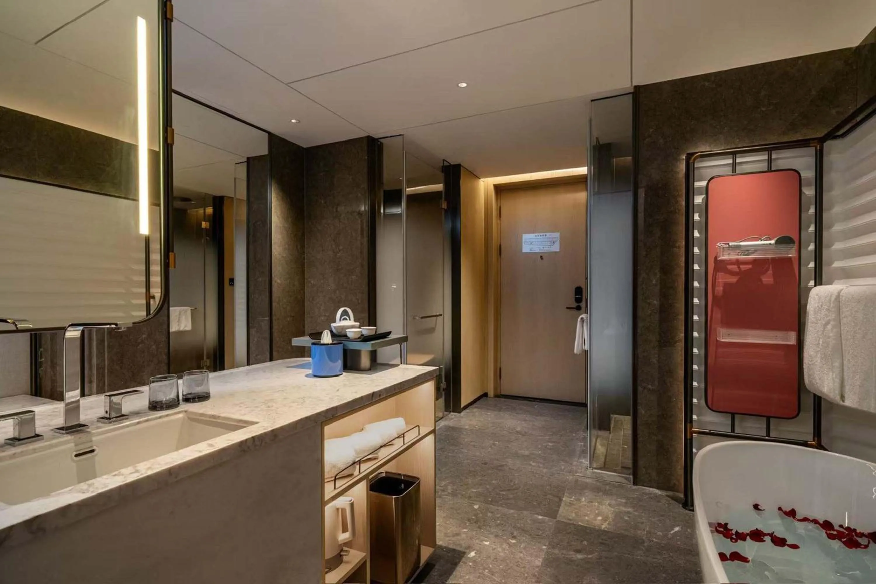 Shower in Shanghai Hongqiao Heyitang Hotel Beixinjing Subway Station Branch