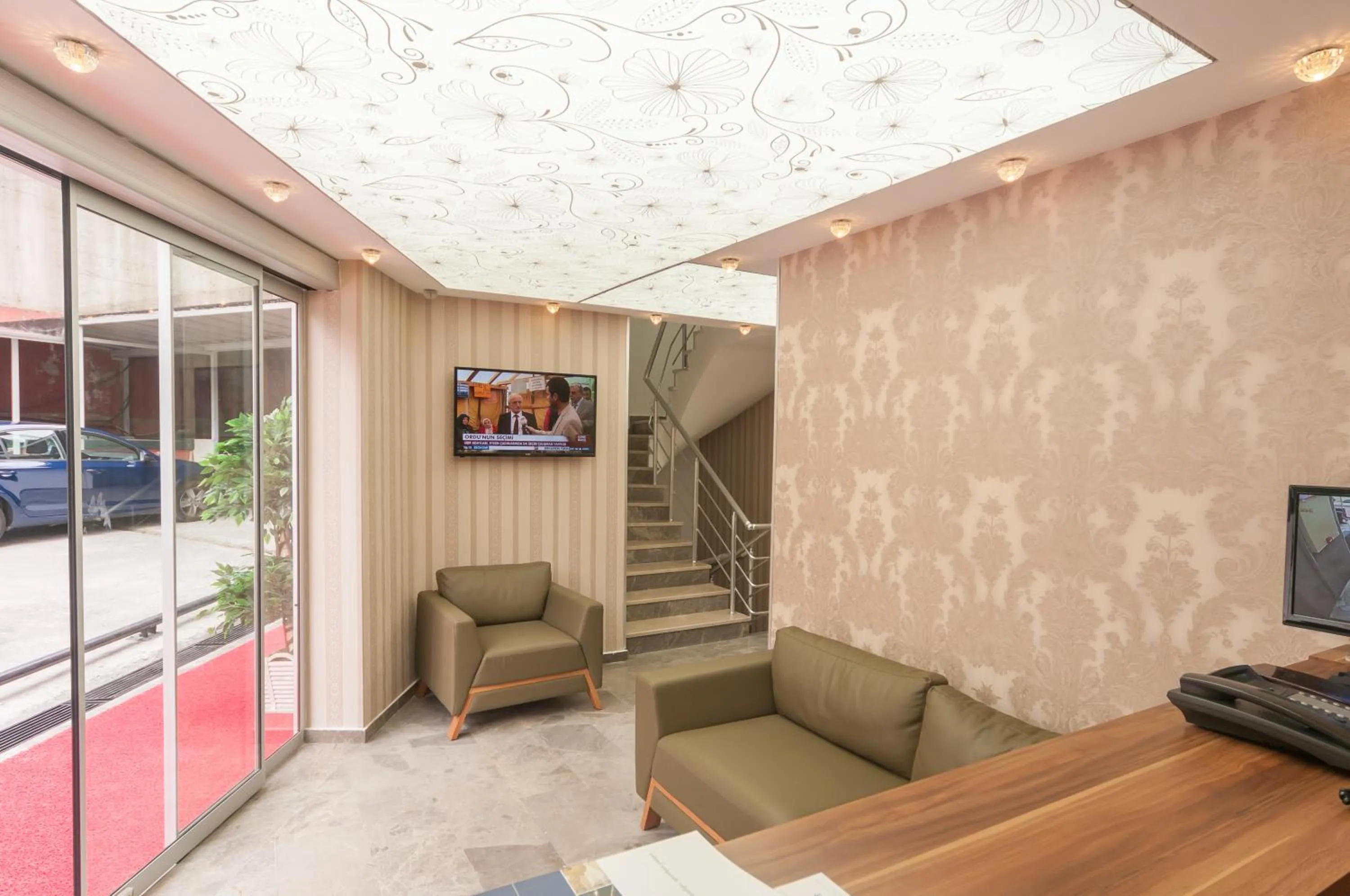 Lobby or reception in Best Fulya Suites