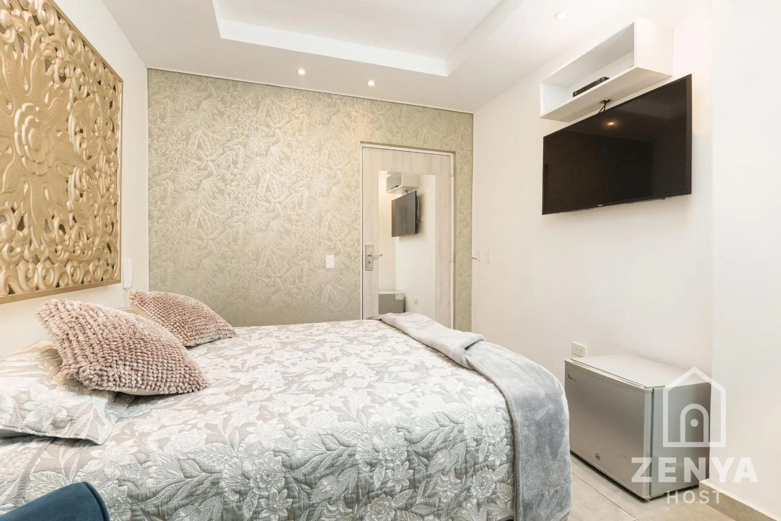 Bed in Recovery house by Zenya Host