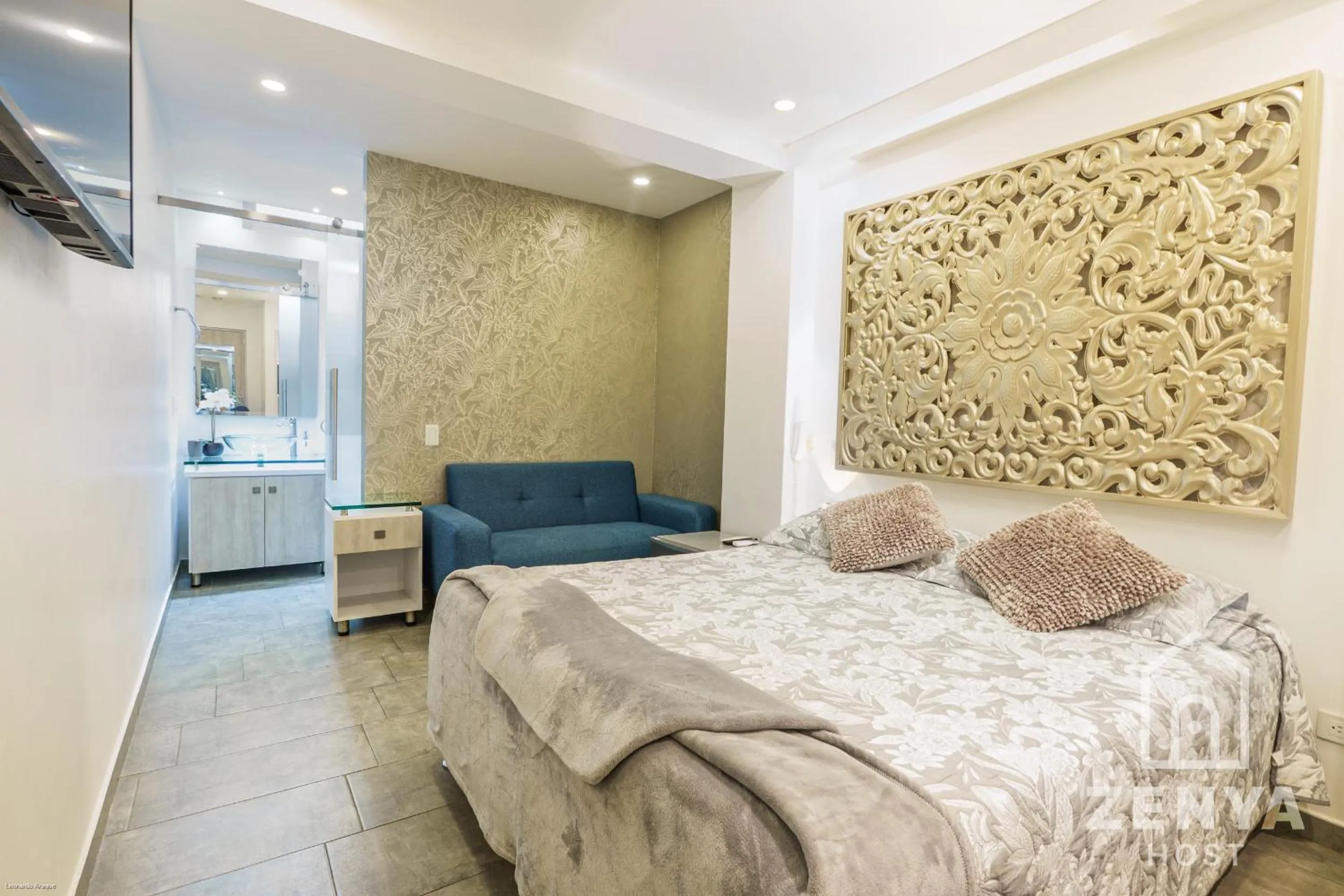 Bed in Recovery house by Zenya Host