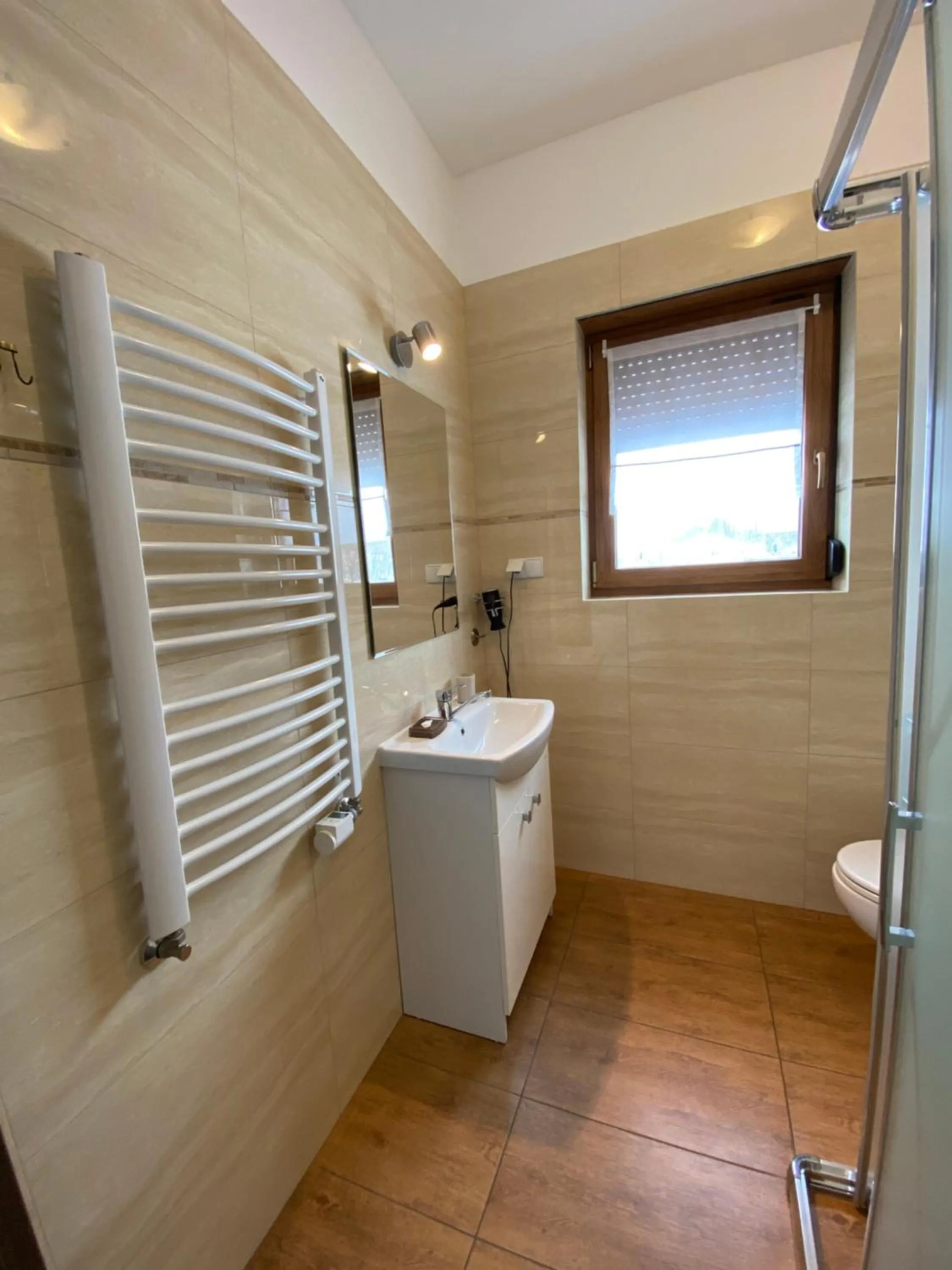 Bathroom in Dom Nad Brennica Pokoje i Apartamenty