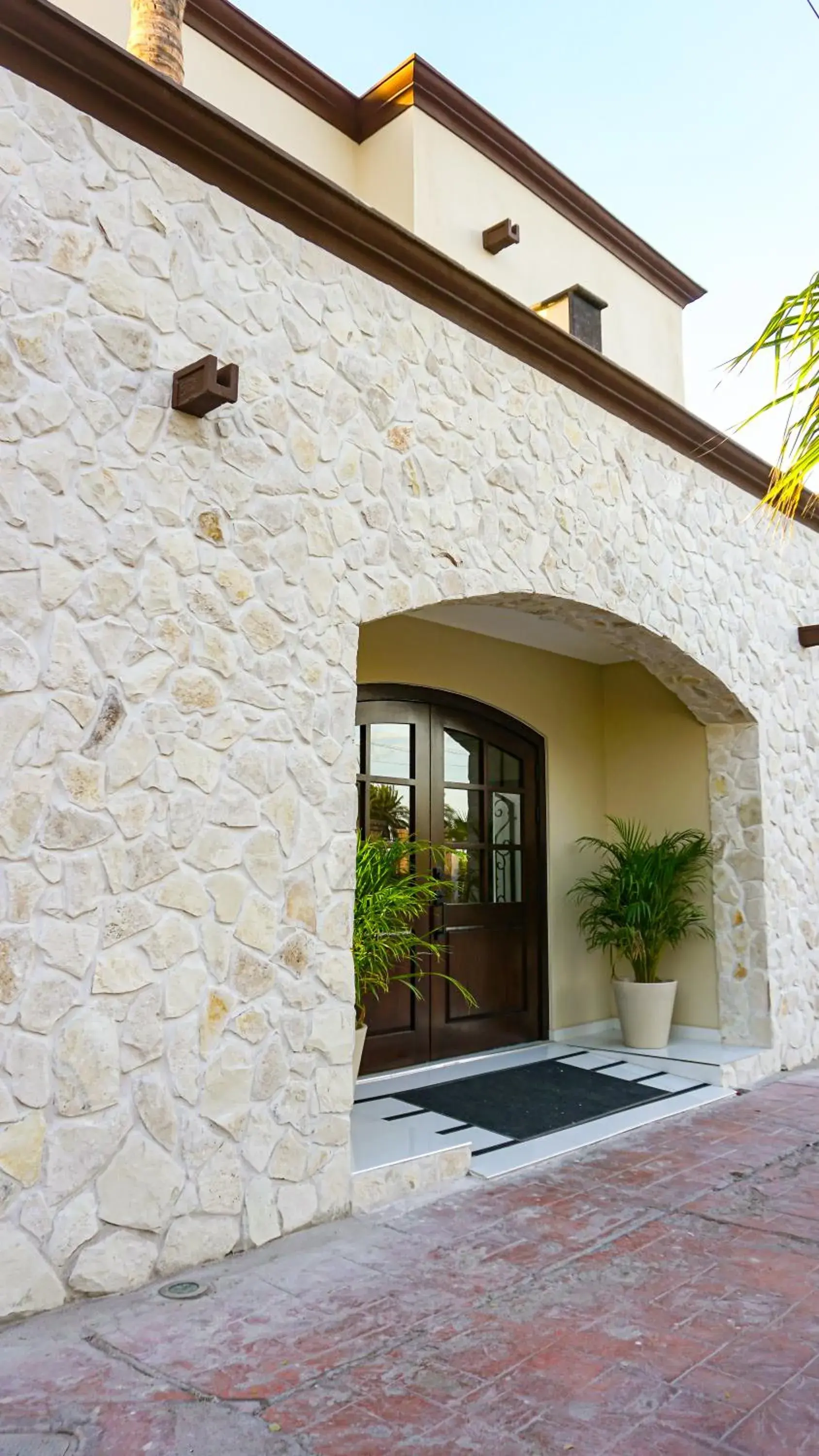 Property building in Hotel Loreto Palmar Property building in Hotel Loreto Palmar