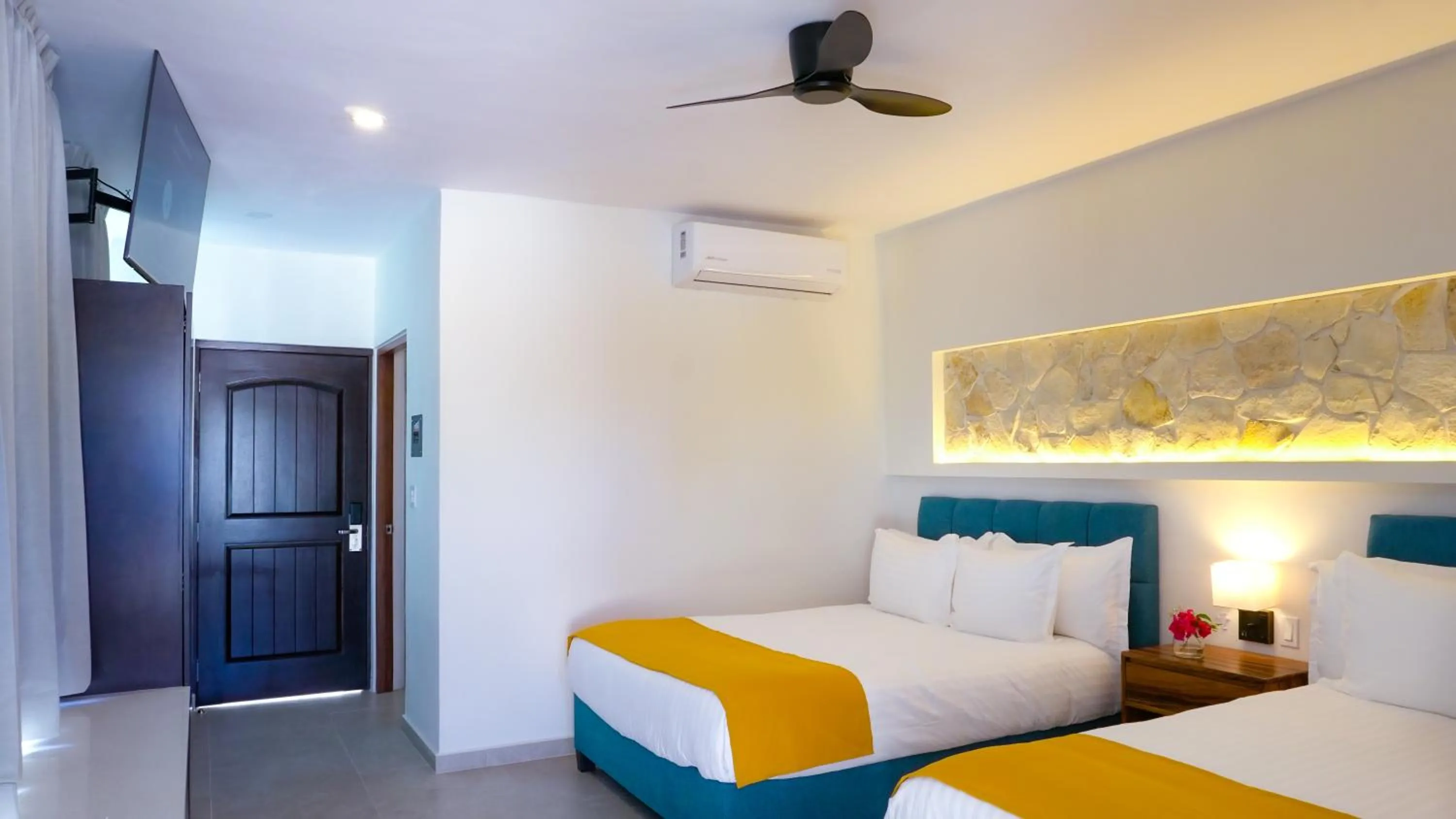 Bed in Hotel Loreto Palmar