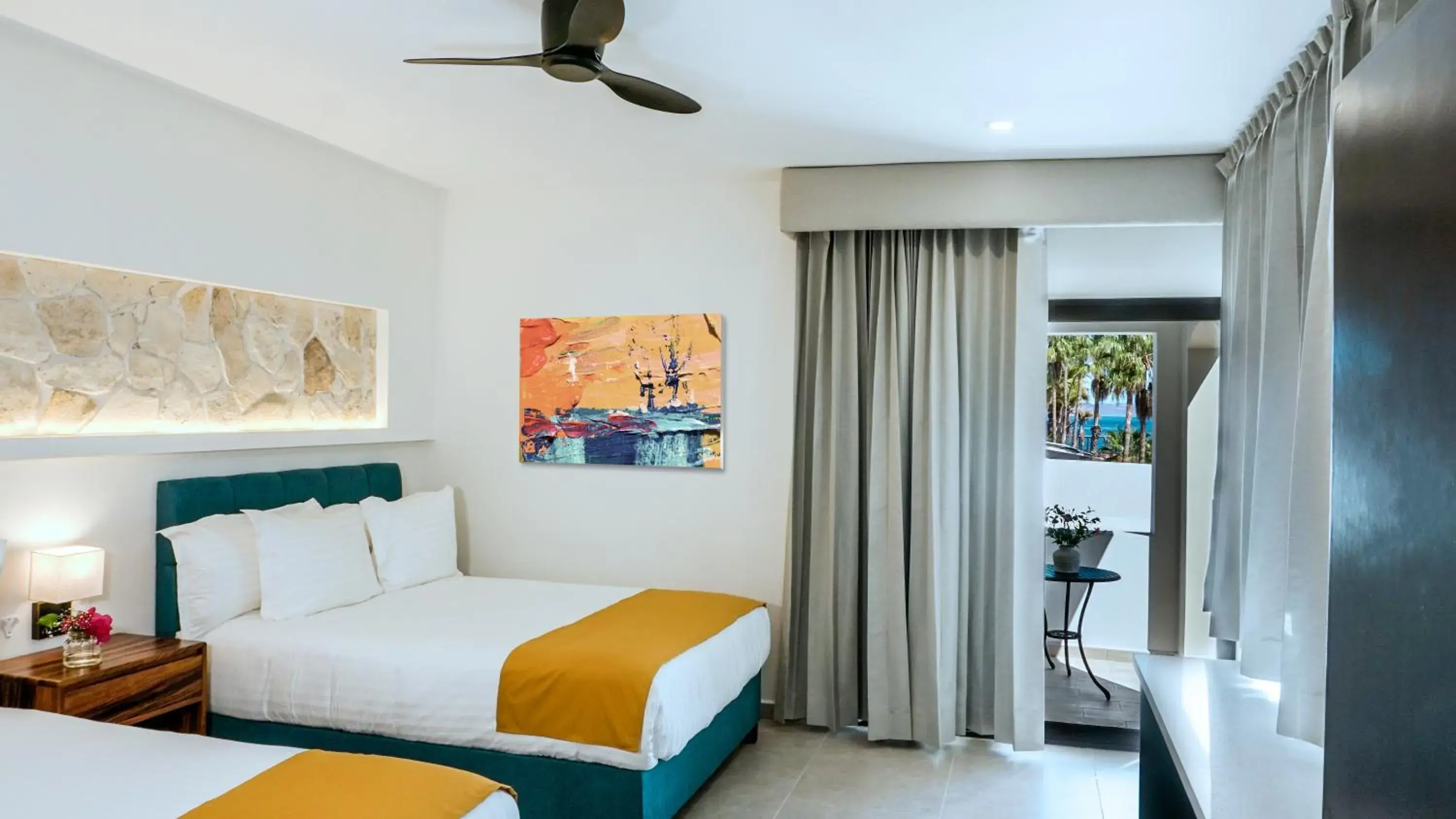 Deluxe Twin Room in Hotel Loreto Palmar Deluxe Twin Room in Hotel Loreto Palmar