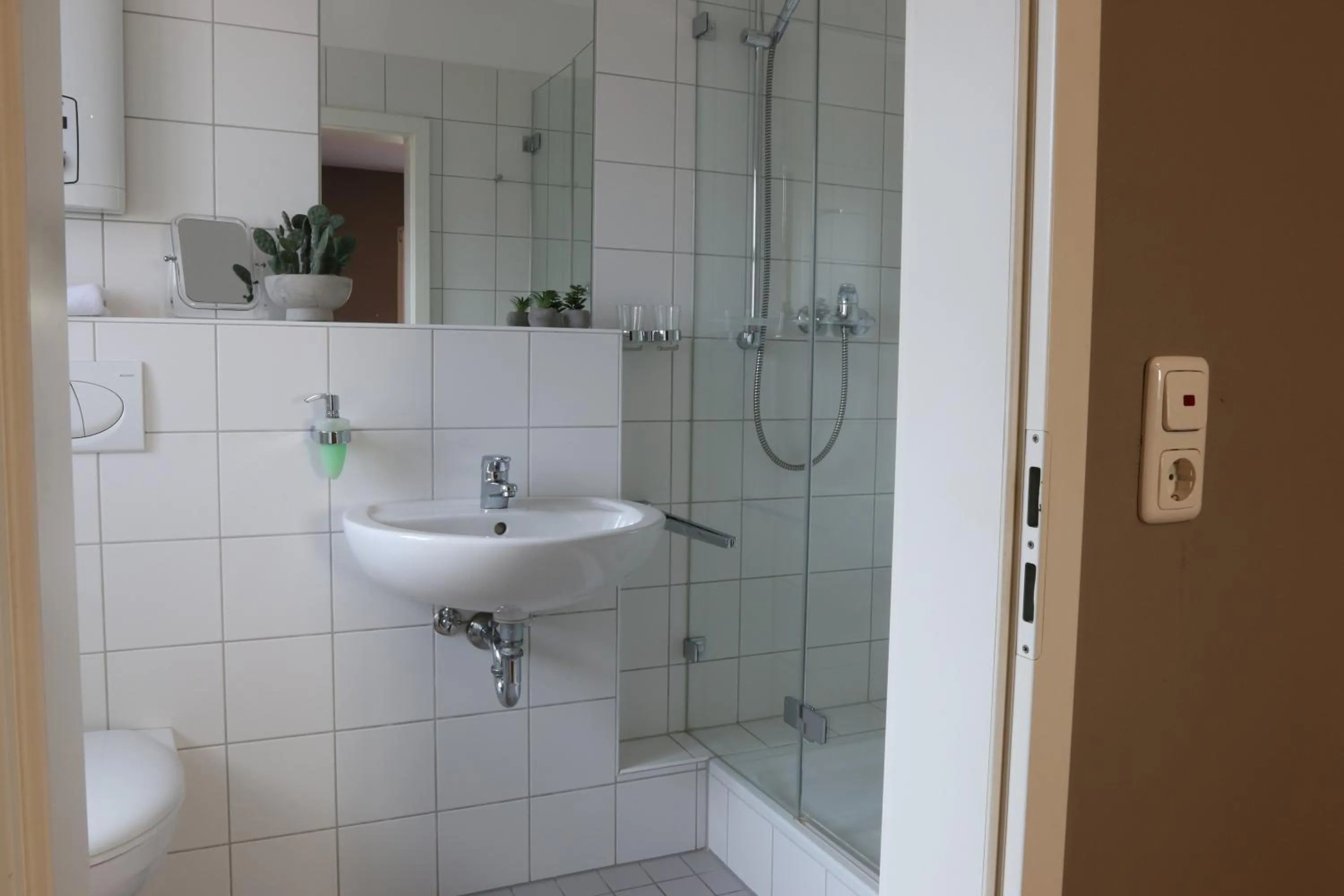 Shower in Landgasthof Kirschgarten