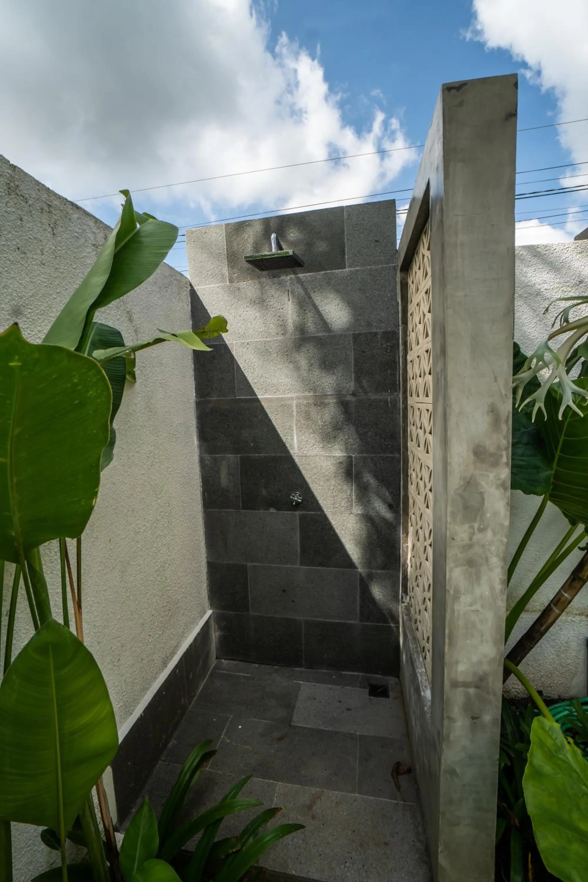 Shower in Kemari Ubud