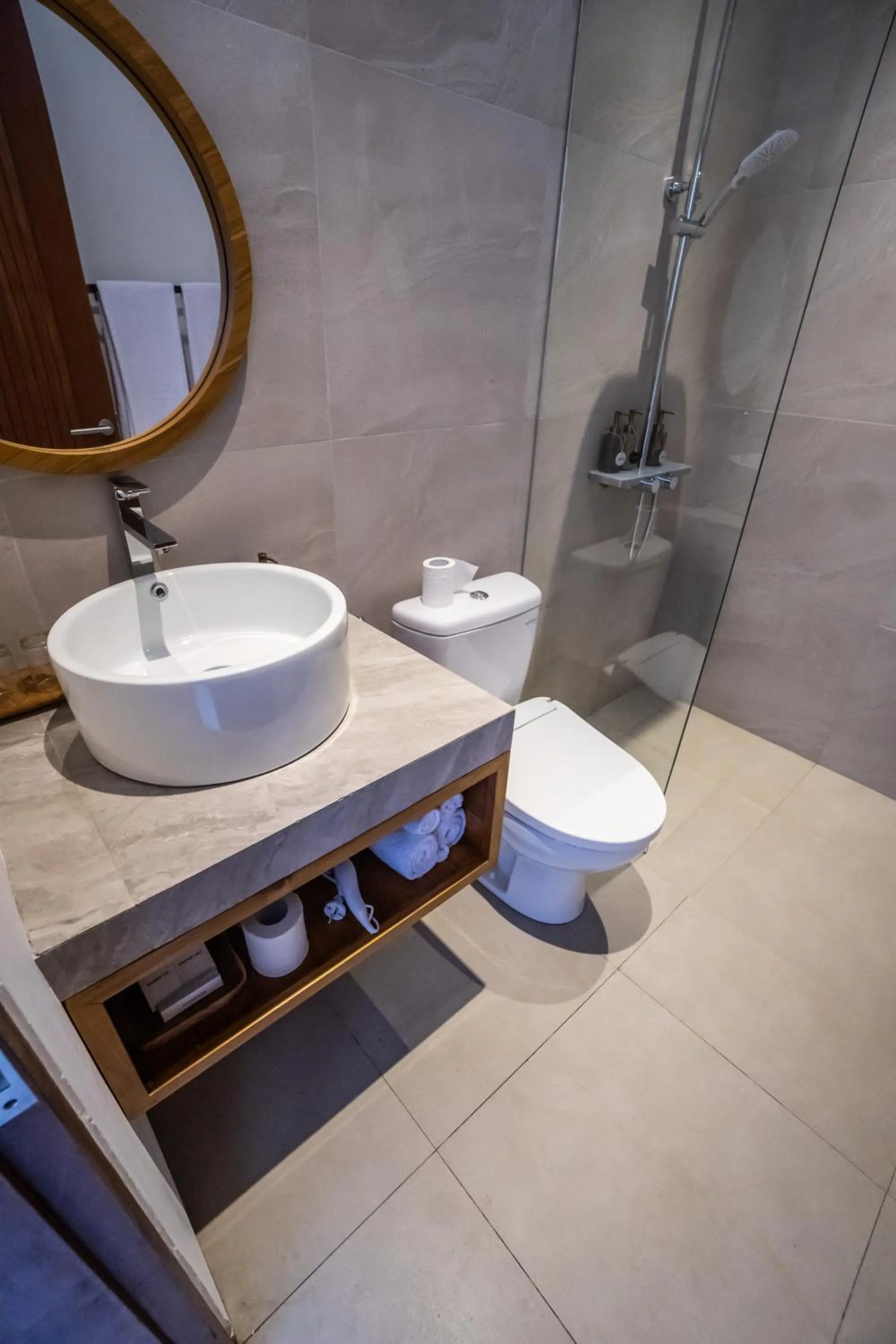 Shower in Kemari Ubud