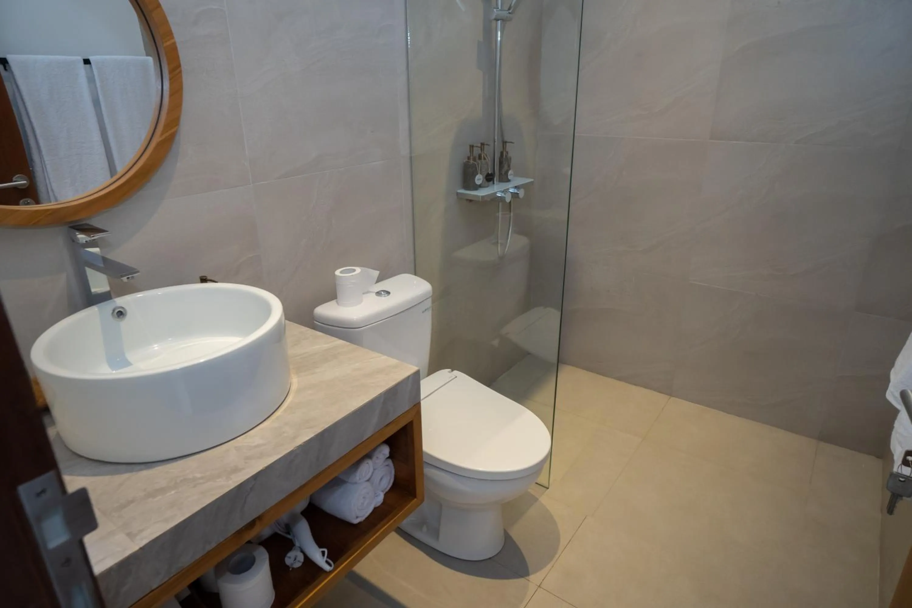 Shower in Kemari Ubud