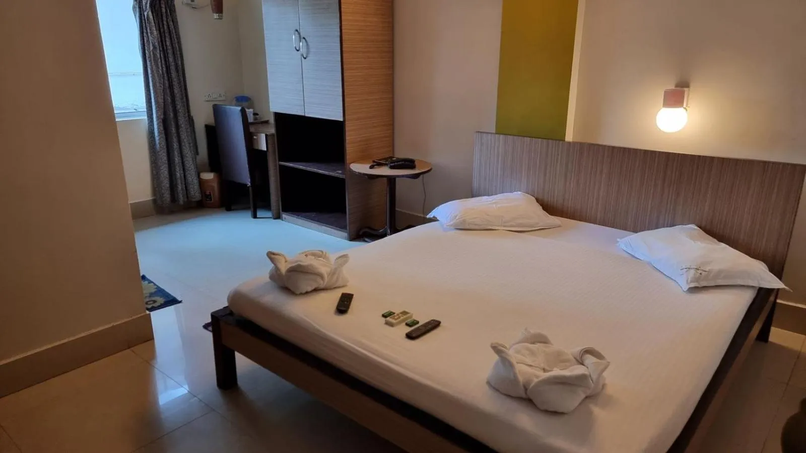 Photo of the whole room in Hotel Shreesh