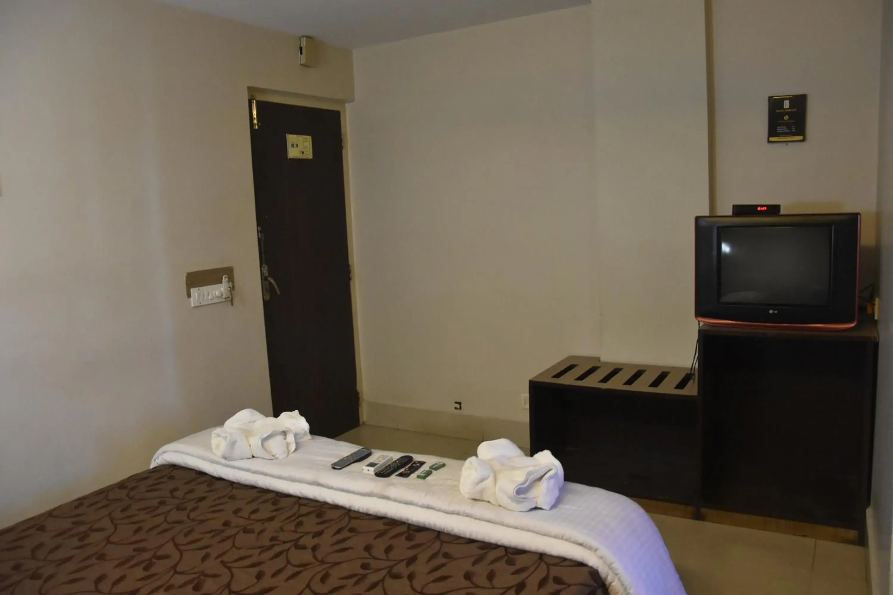 Photo of the whole room in Hotel Shreesh Photo of the whole room in Hotel Shreesh